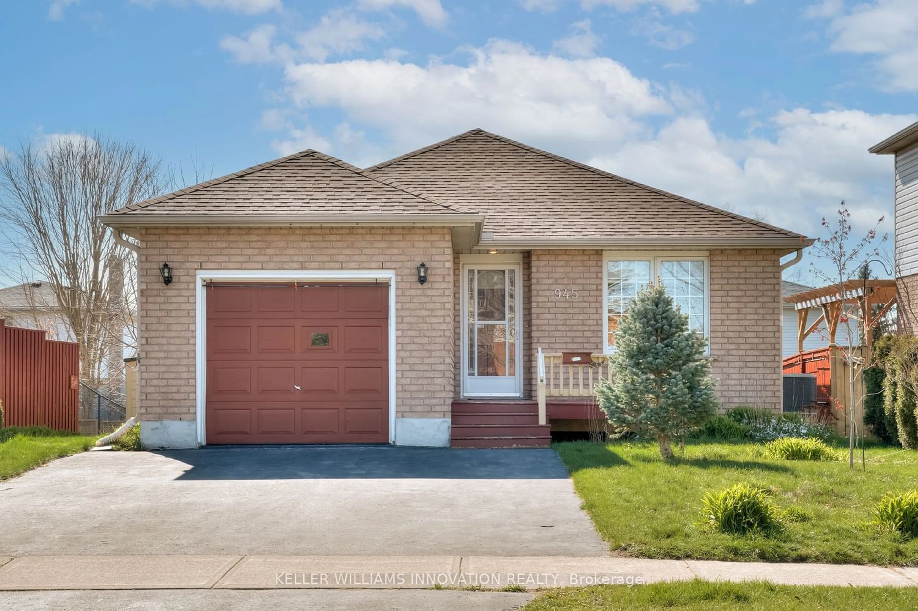 Home with brick exterior material for 945 Kelsowood Lane, Centre Wellington Ontario N1M 3R8