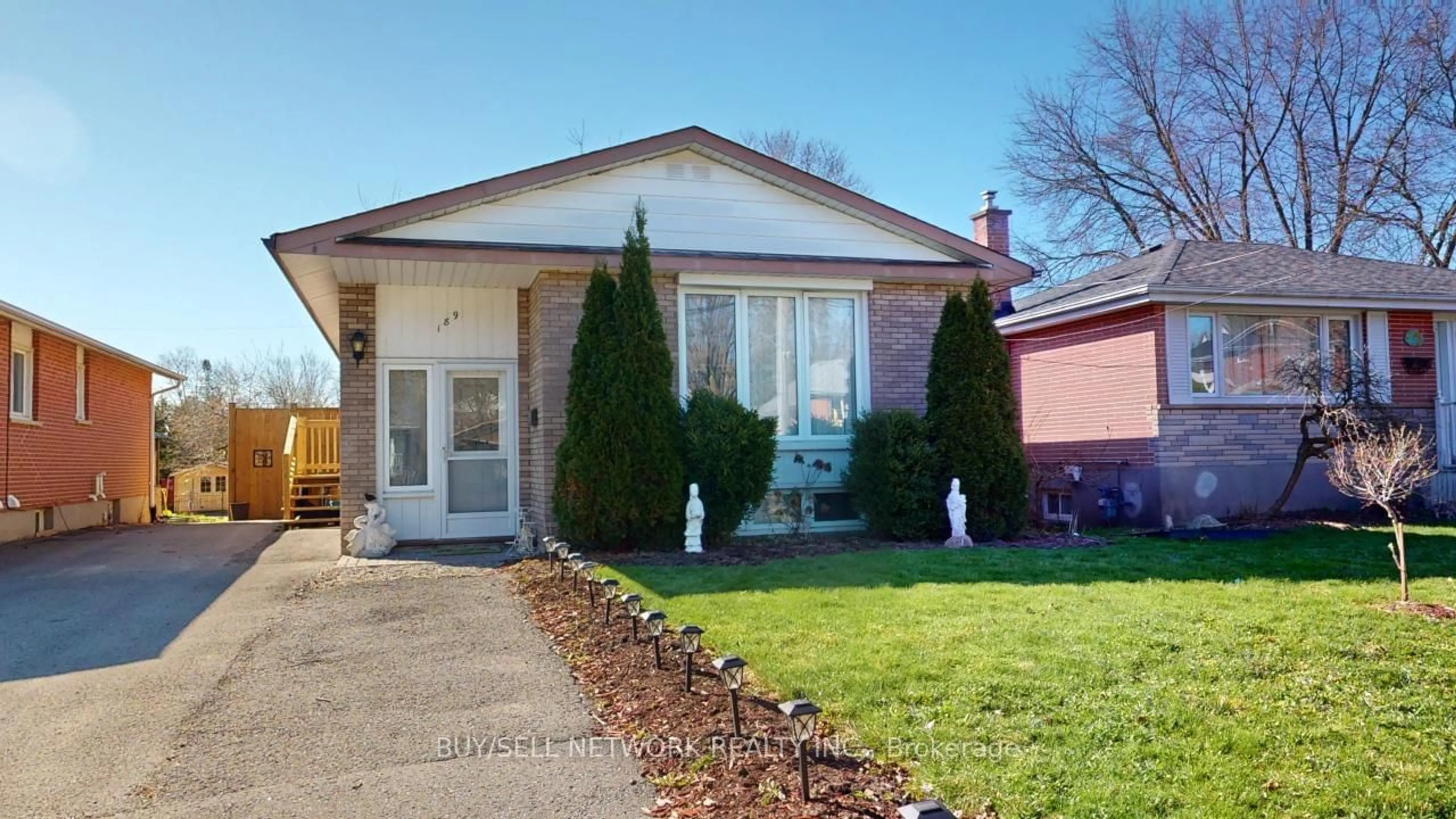 Frontside or backside of a home for 189 Mcclennan St, Peterborough Ontario K9H 5H8