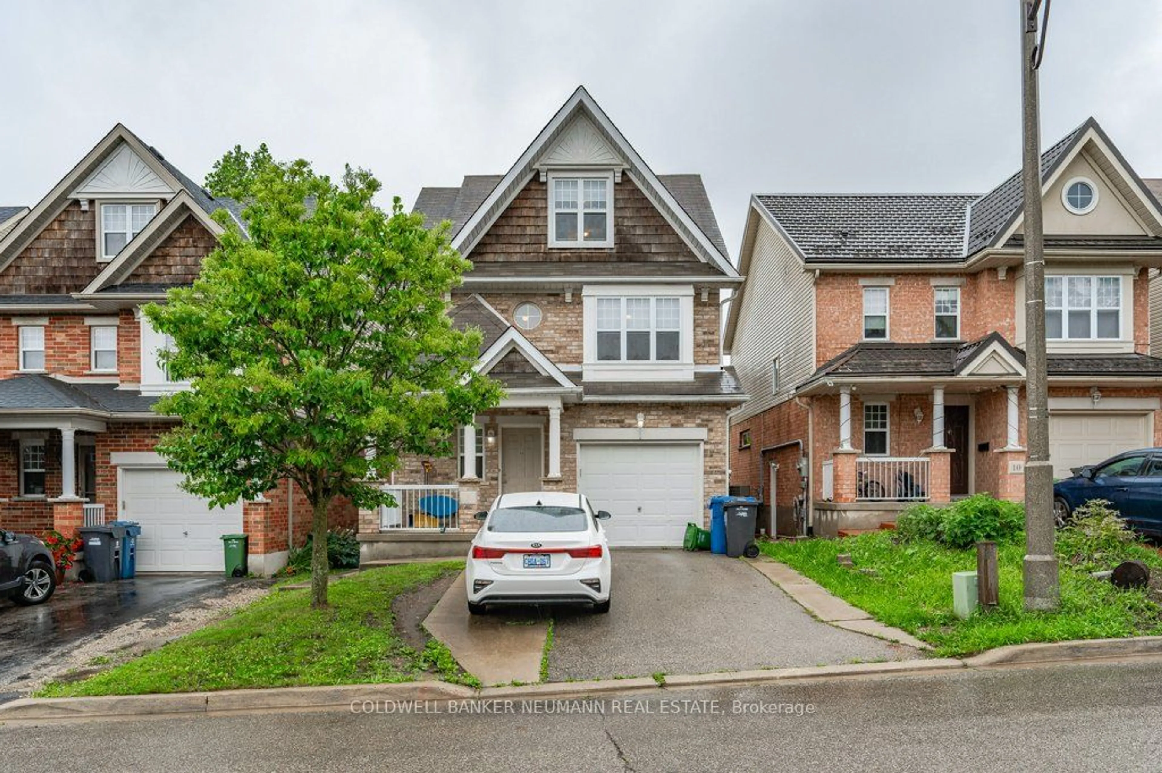 A pic from exterior of the house or condo for 8 Darnell Rd, Guelph Ontario N1G 5K3