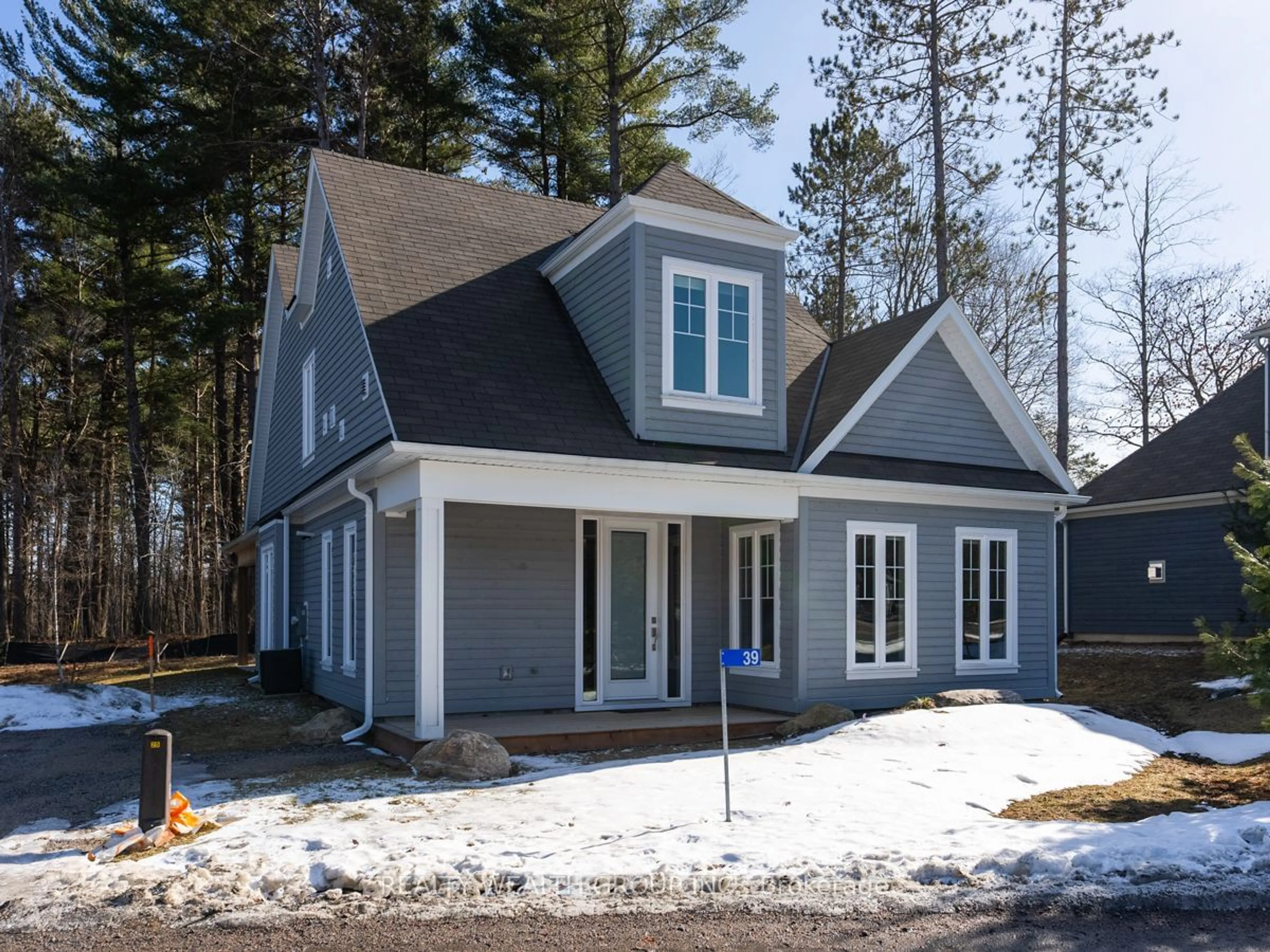 Frontside or backside of a home for 2054 Peninsula Rd #39, Muskoka Lakes Ontario P0B 1G0