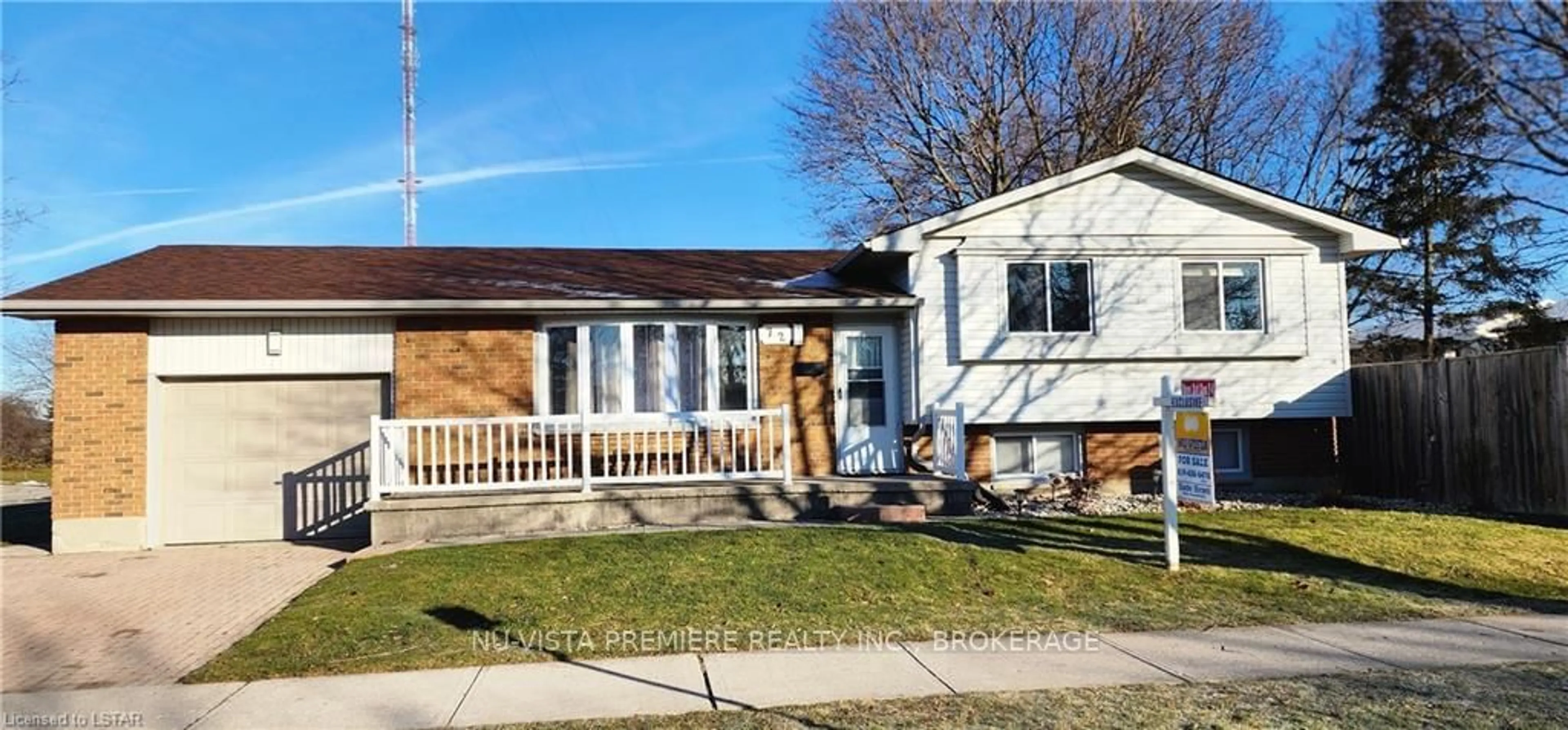Frontside or backside of a home for 72 Carey Cres, London Ontario N6J 3T7