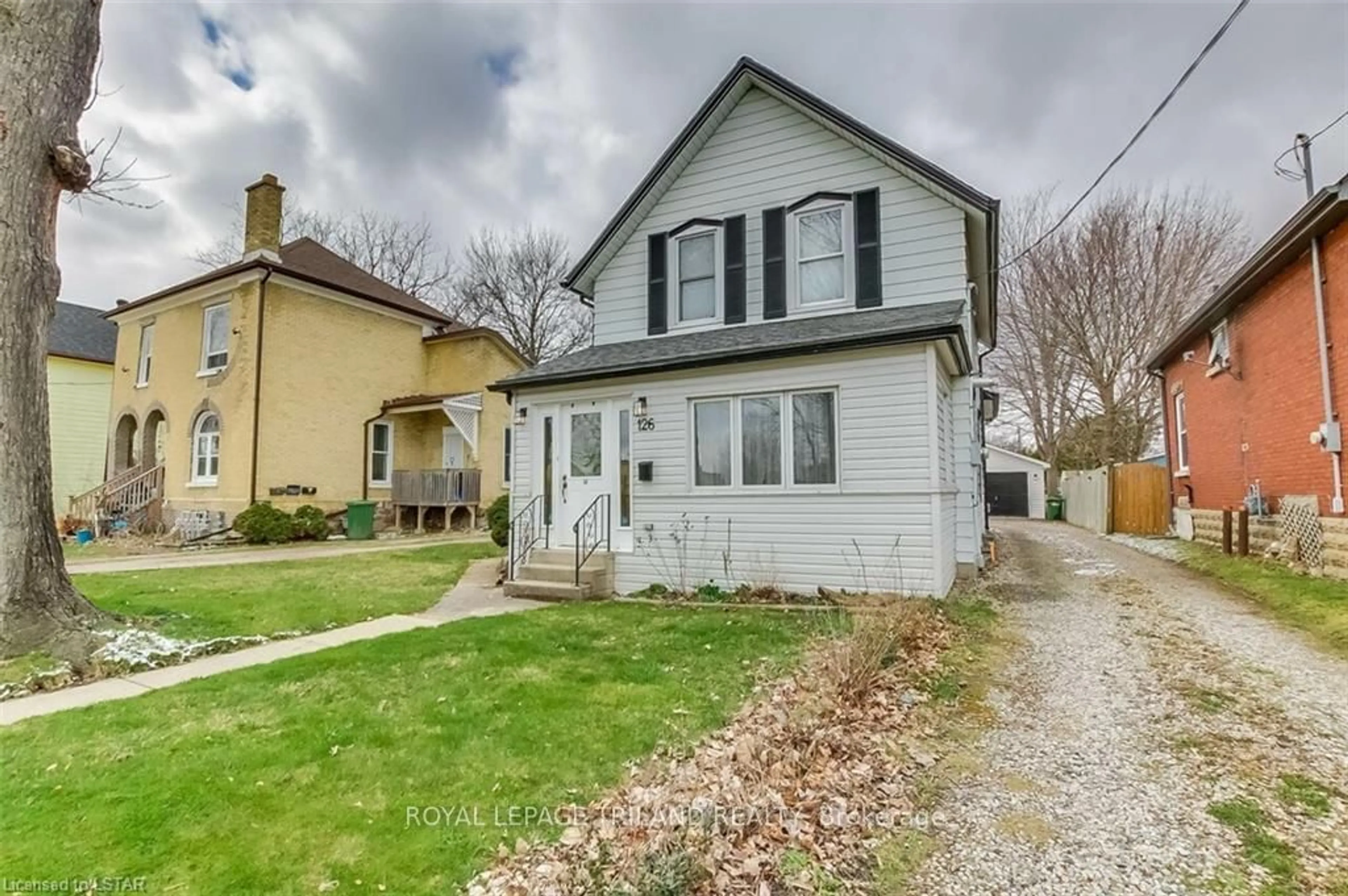 Frontside or backside of a home, cottage for 126 INKERMAN St, St. Thomas Ontario N5P 3G4