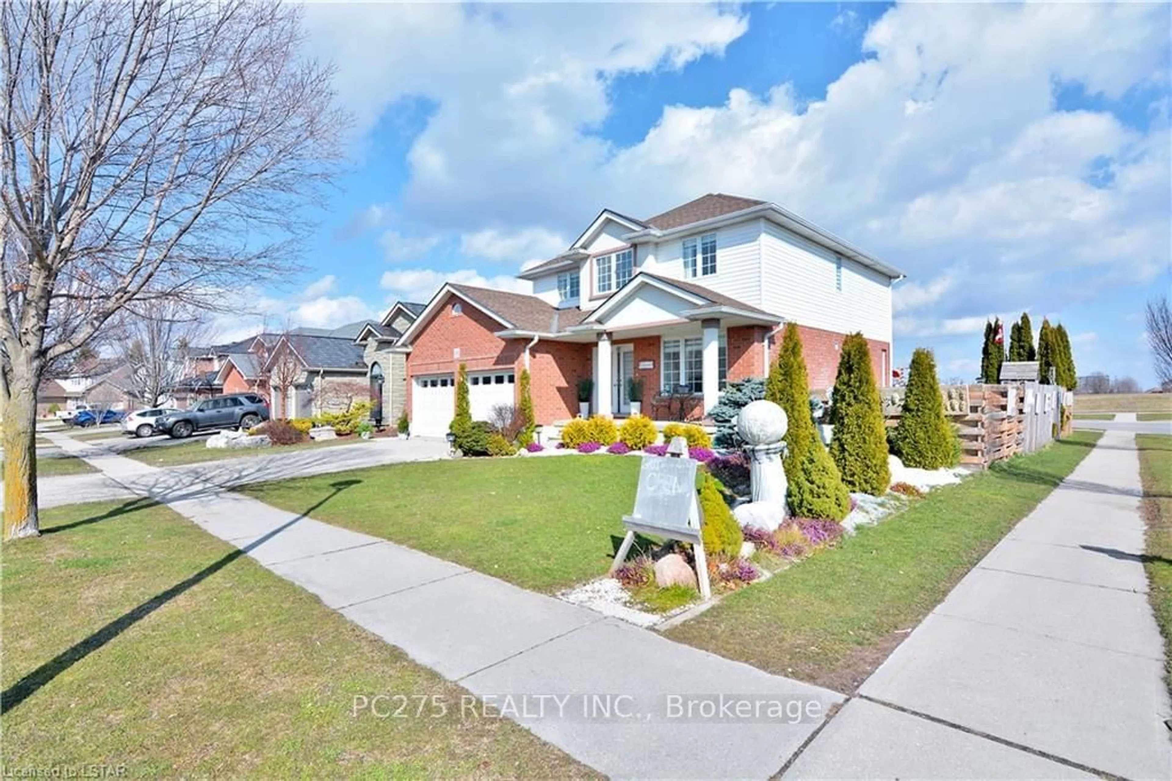 Frontside or backside of a home for 89 PRINCE EDWARD Rd, Woodstock Ontario N4V 1H1