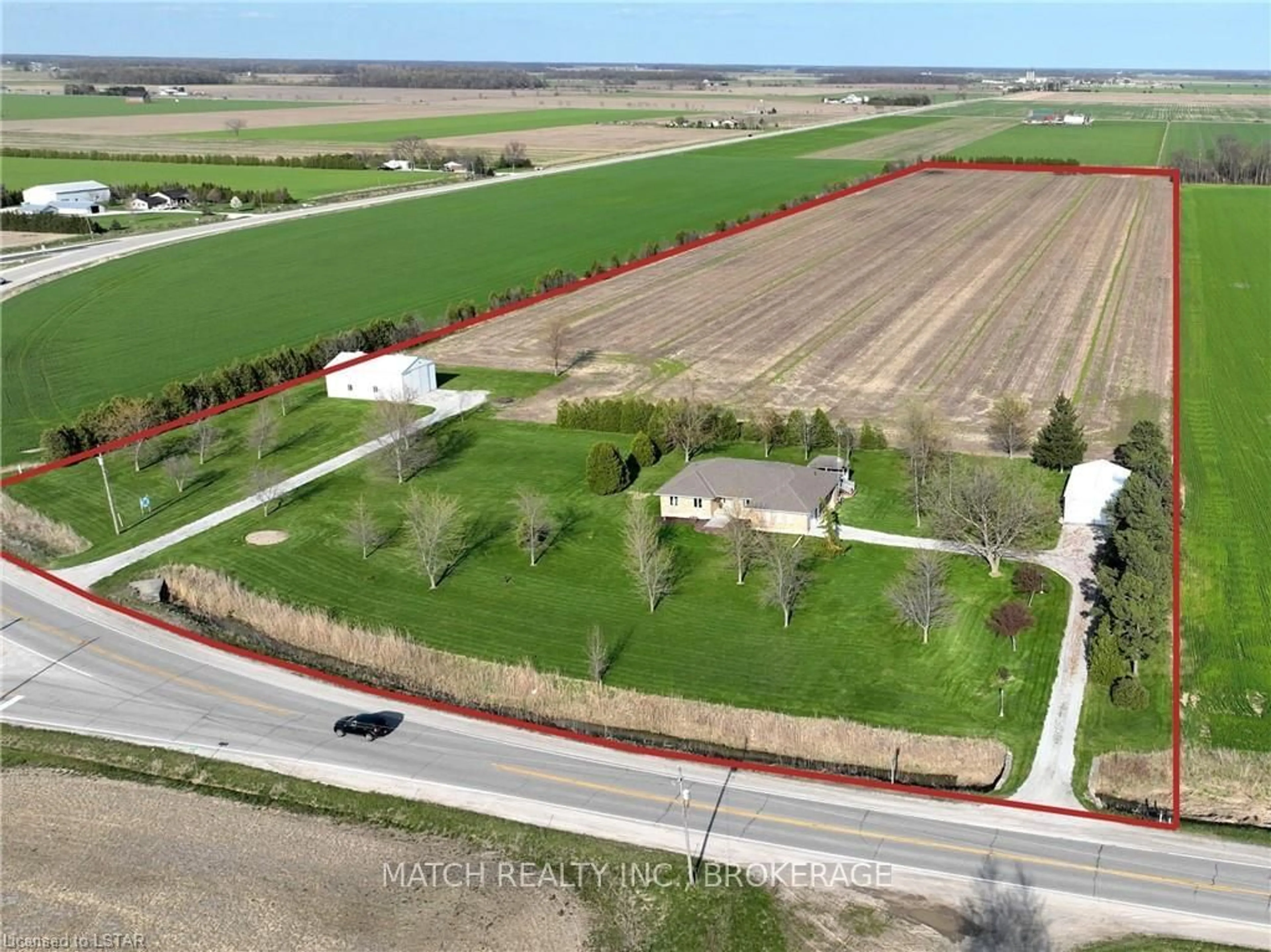 A pic from outside/outdoor area/front of a property/back of a property/a pic from drone, street for 454 IRISH SCHOOL Rd, Dawn-Euphemia Ontario N0P 1M0