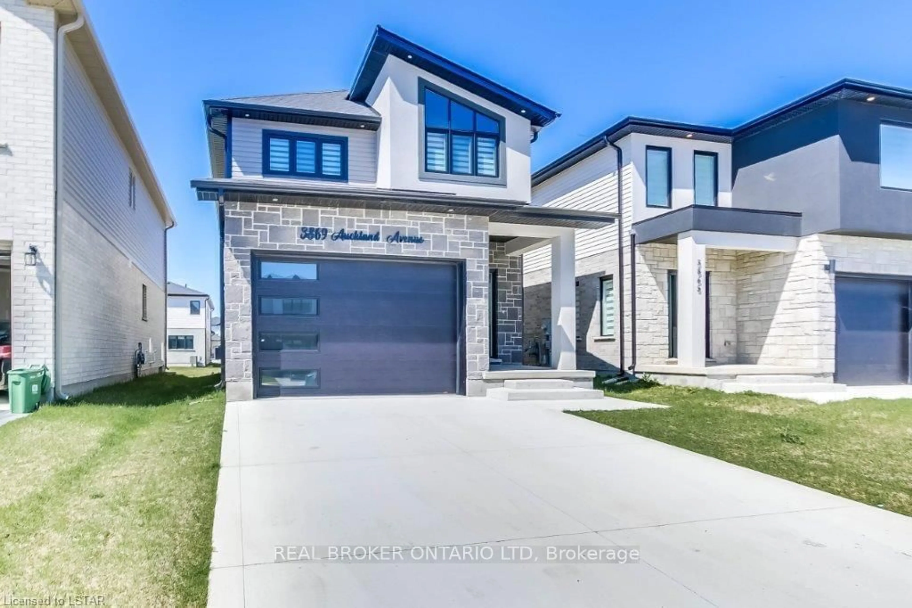 Frontside or backside of a home for 3869 Auckland Avenue, London Ontario N6L 0J2