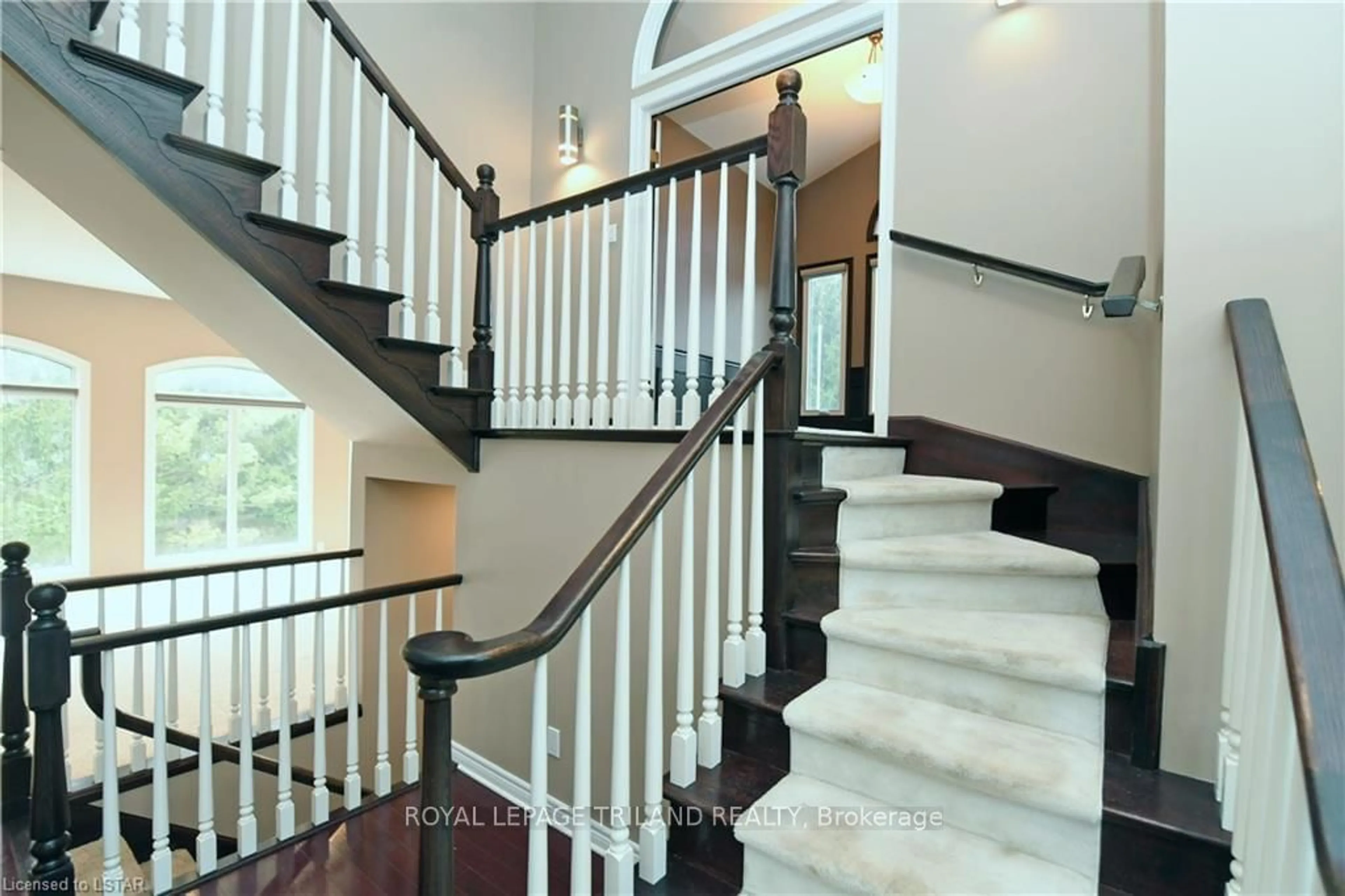 Stairs for 22 Mcintosh Crt, London Ontario N6C 6A7