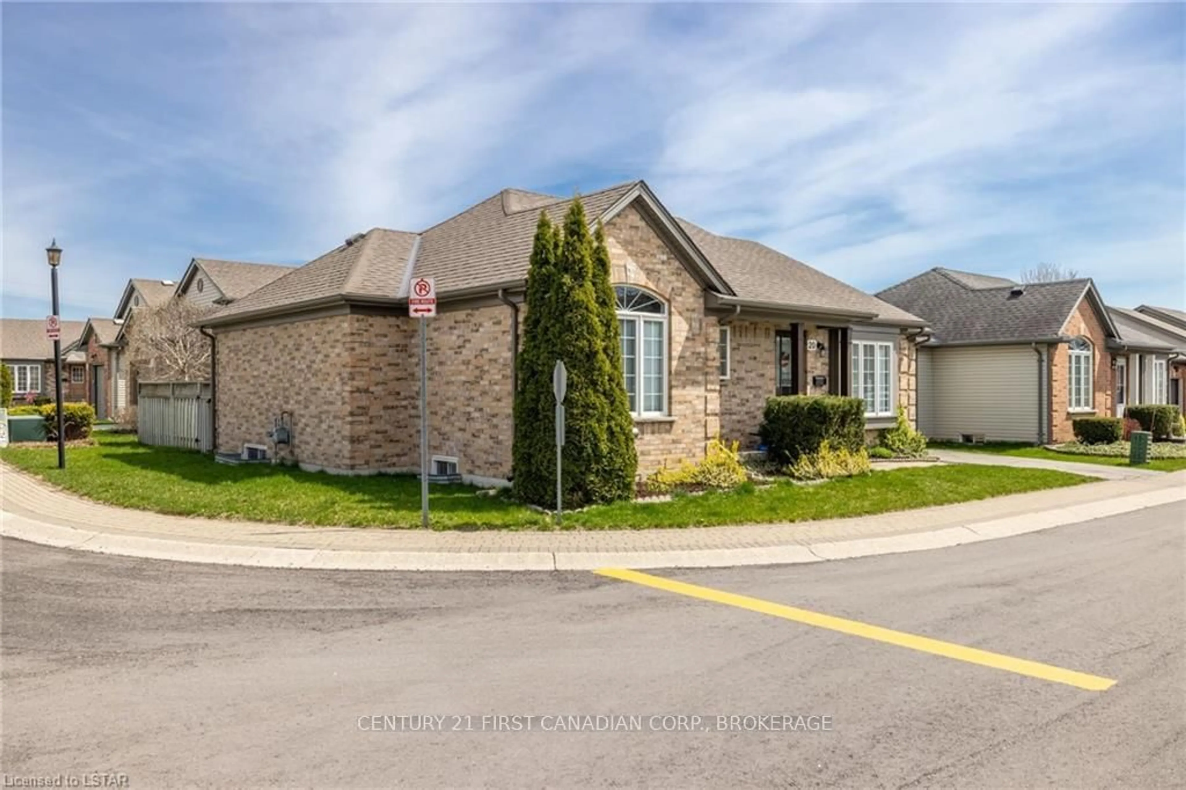 Frontside or backside of a home for 335 Lighthouse Rd #20, London Ontario N6M 1J8