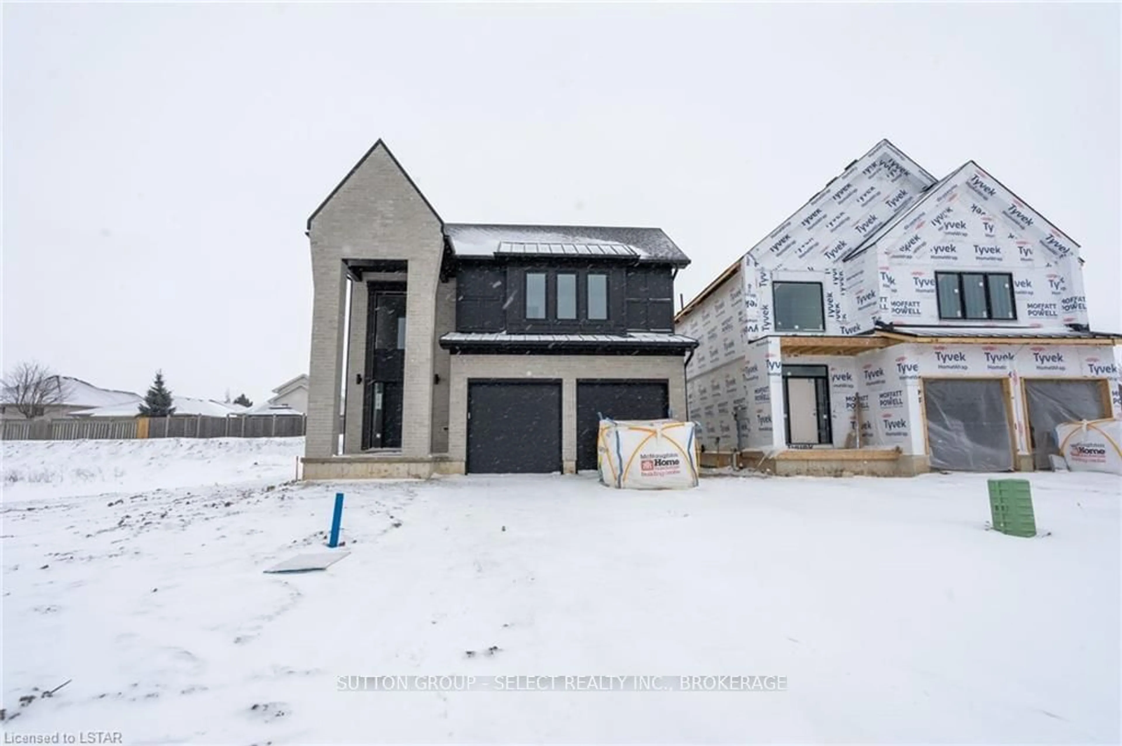 A pic from exterior of the house or condo, the street view for 24 LUCAS Rd, St. Thomas Ontario N5R 0R3