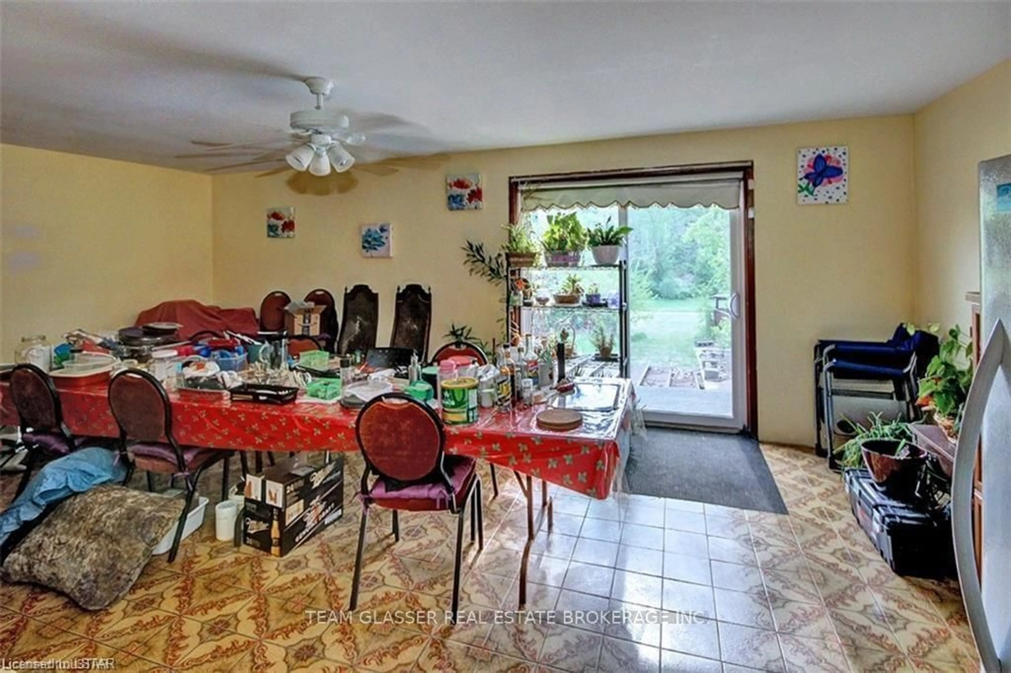 Dining room, ceramic floors, cottage for 151 TRAVELLED Rd, London Ontario N6M 1H3