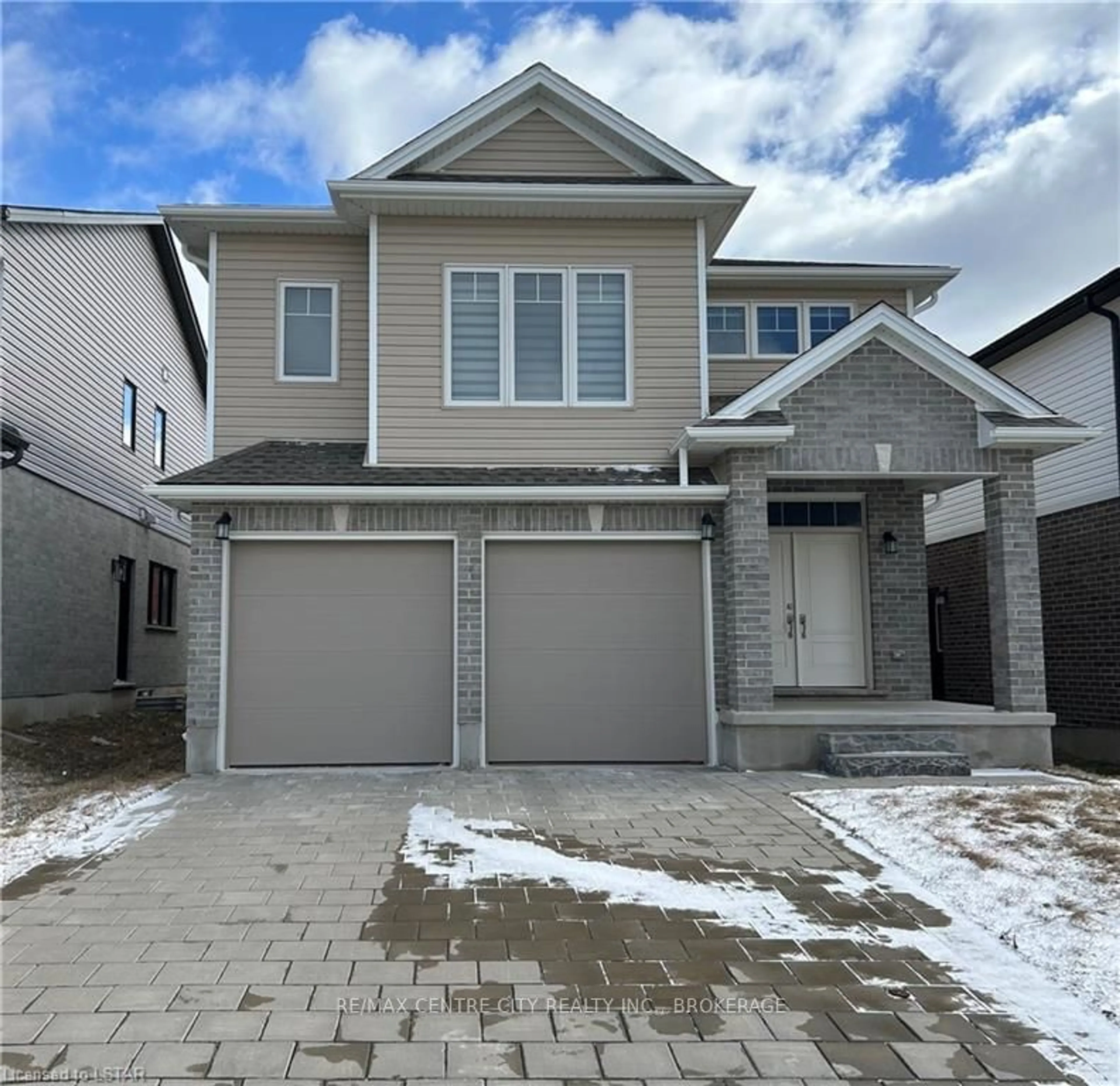 Frontside or backside of a home for 120 Knott Dr, London Ontario N6L 0G6