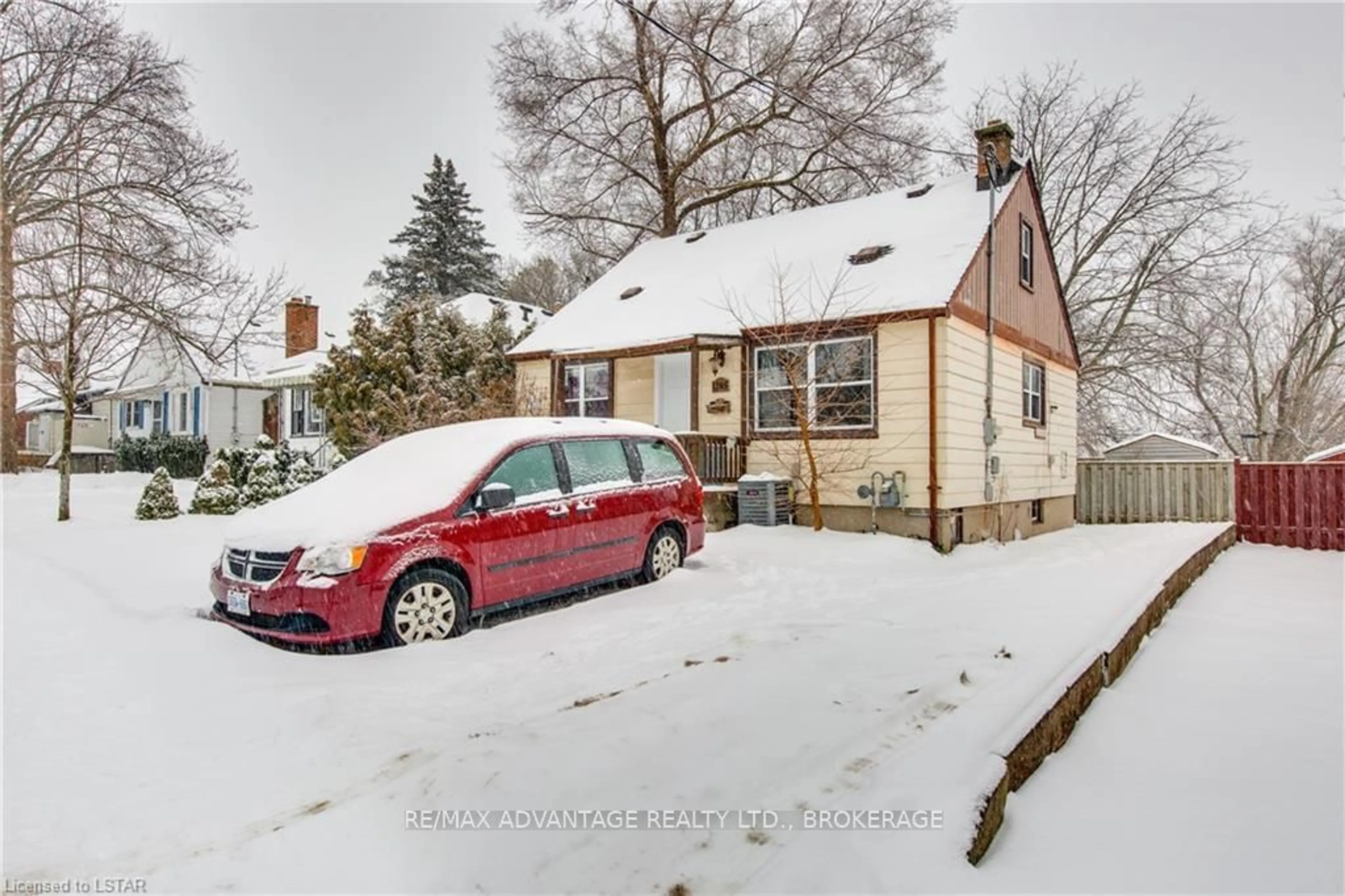 Street view for 1185 Albany St, London Ontario N5W 3L6