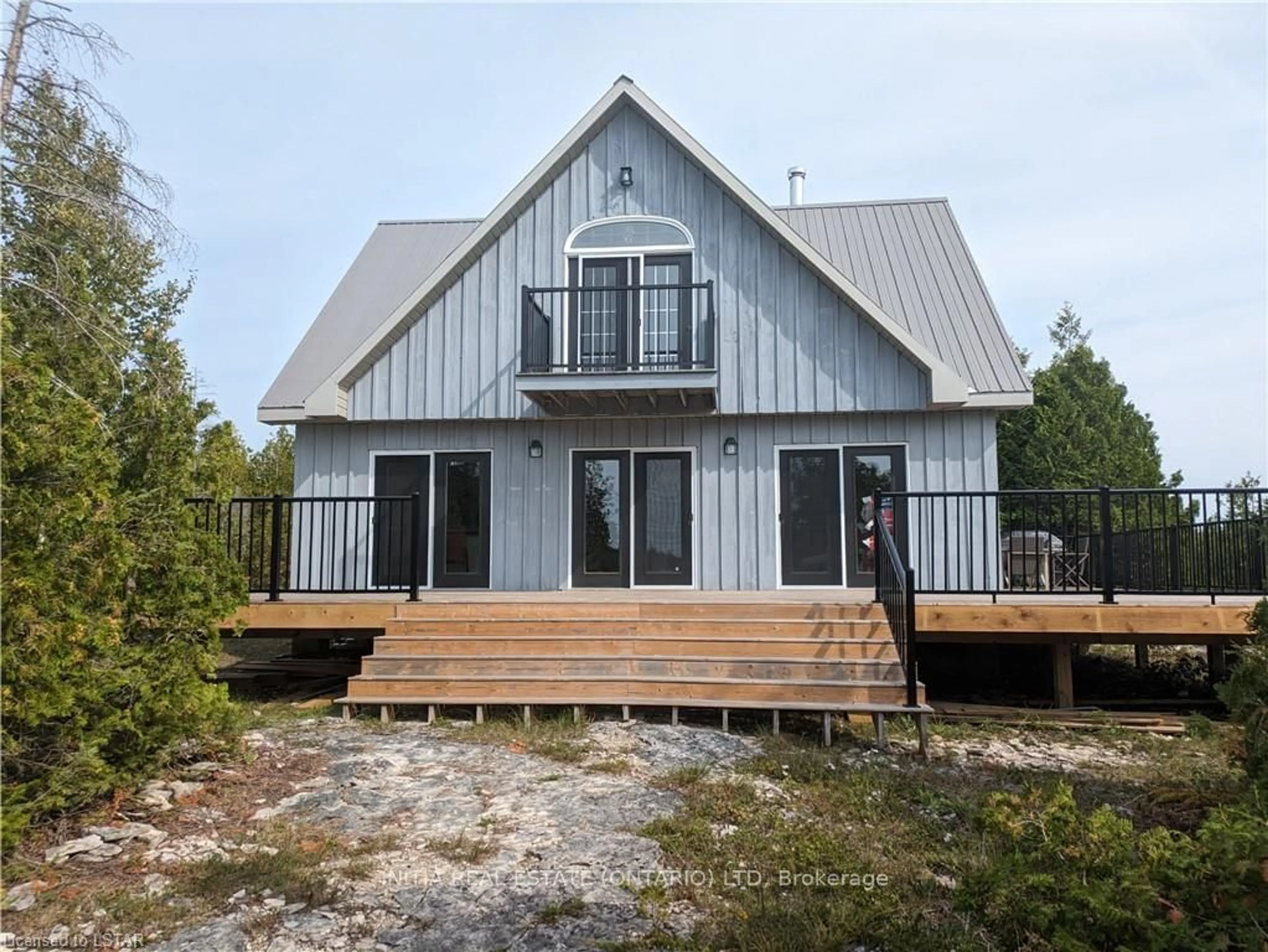 Cottage for 7 Bass Rd, Northern Bruce Peninsula Ontario N0H 1Z0