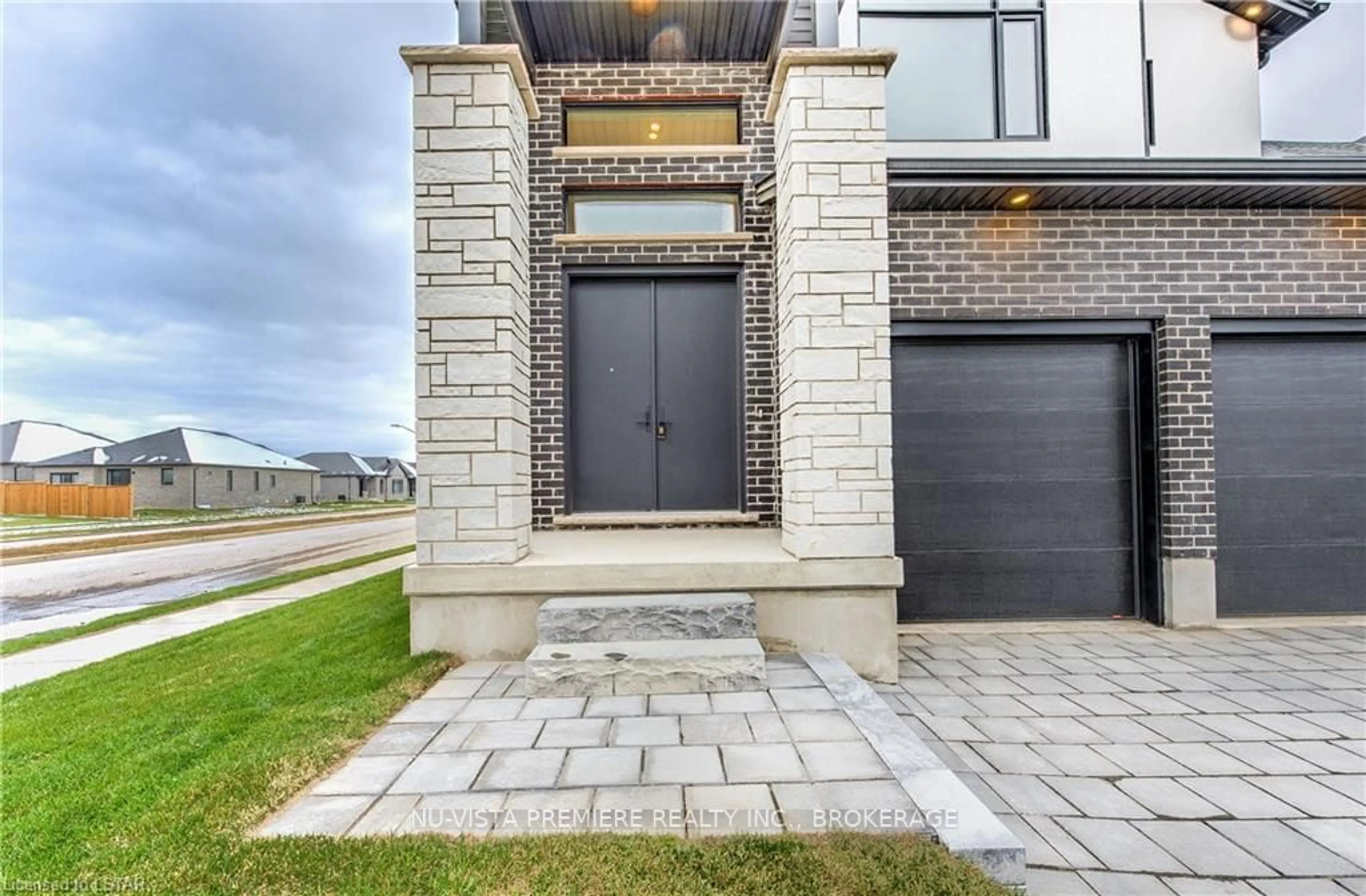 Home with brick exterior material for 260 CRESTVIEW Dr, Middlesex Centre Ontario N0L 1R0