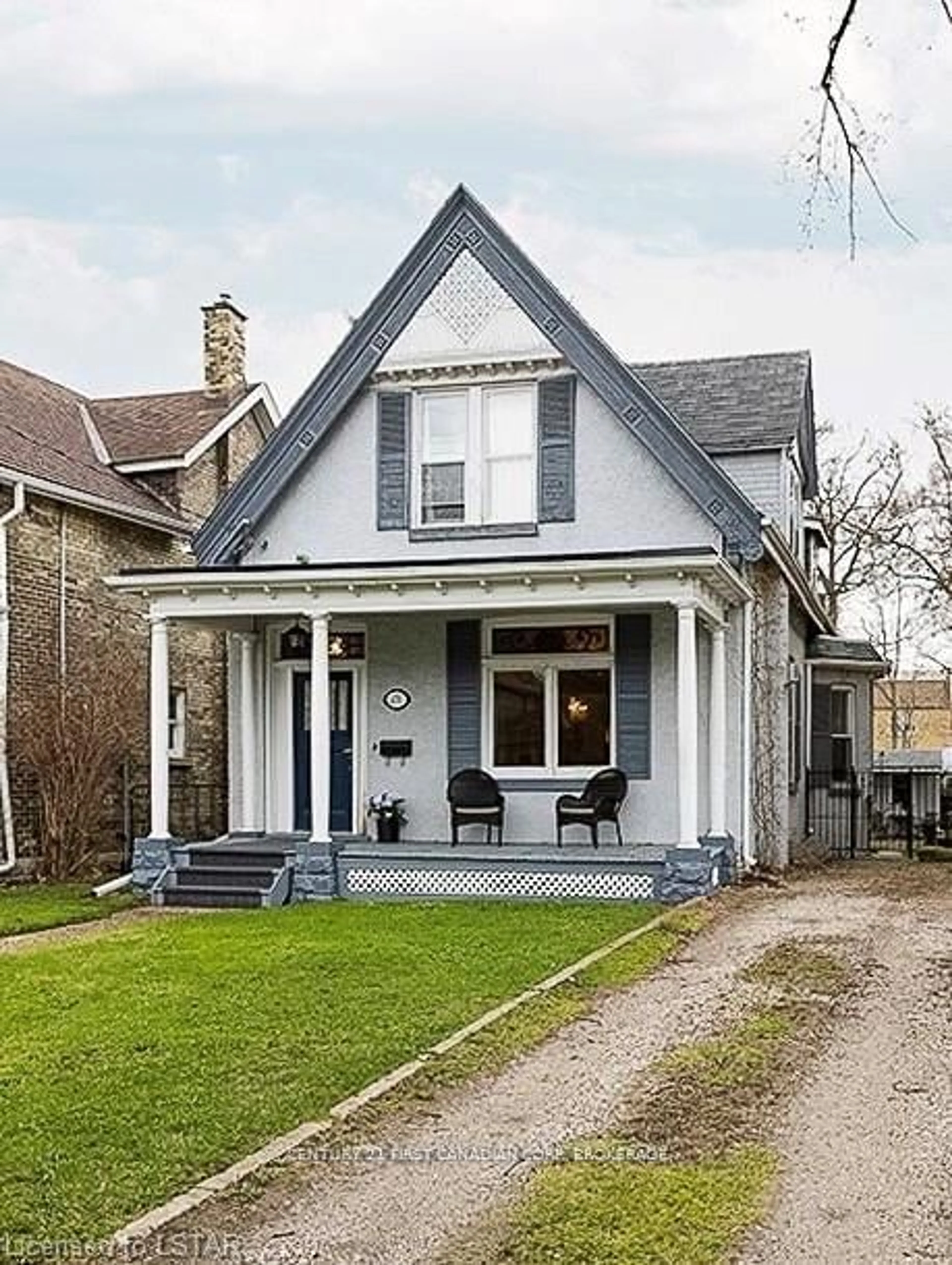 Frontside or backside of a home for 476 COLBORNE St, London Ontario N6B 2T3