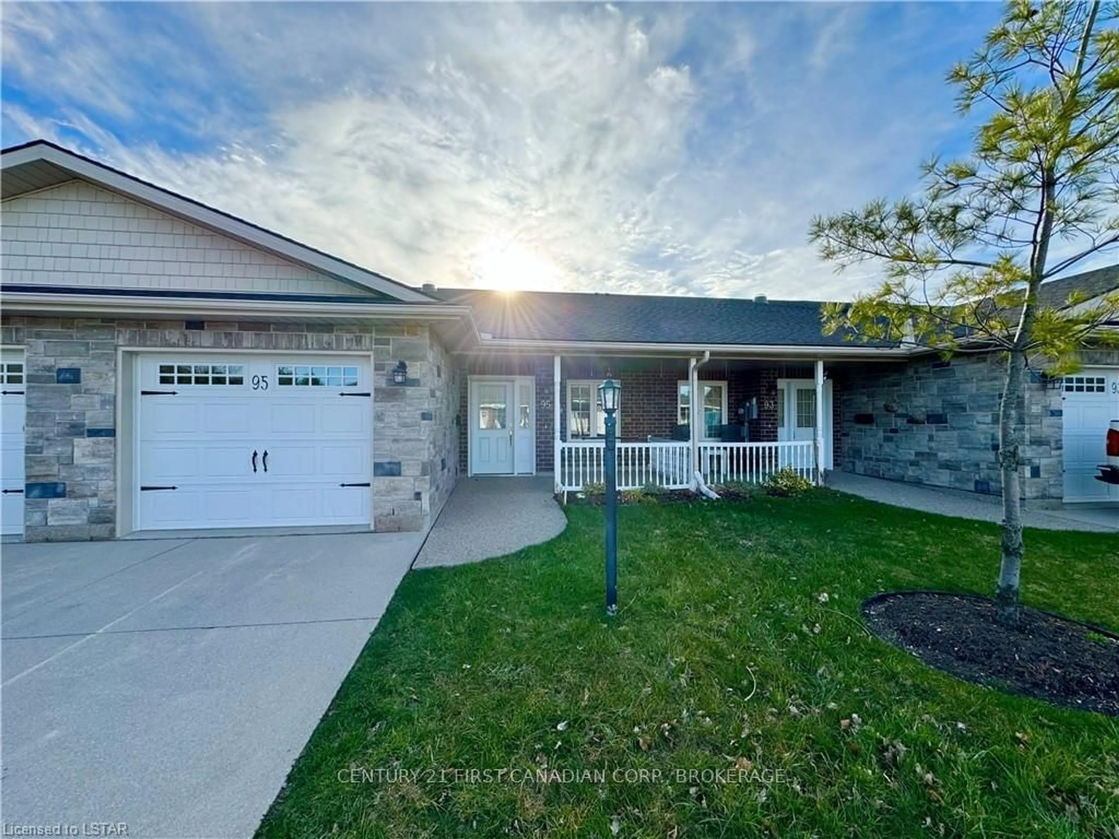 Frontside or backside of a home for 95 Redford Dr, South Huron Ontario N0M 1S3