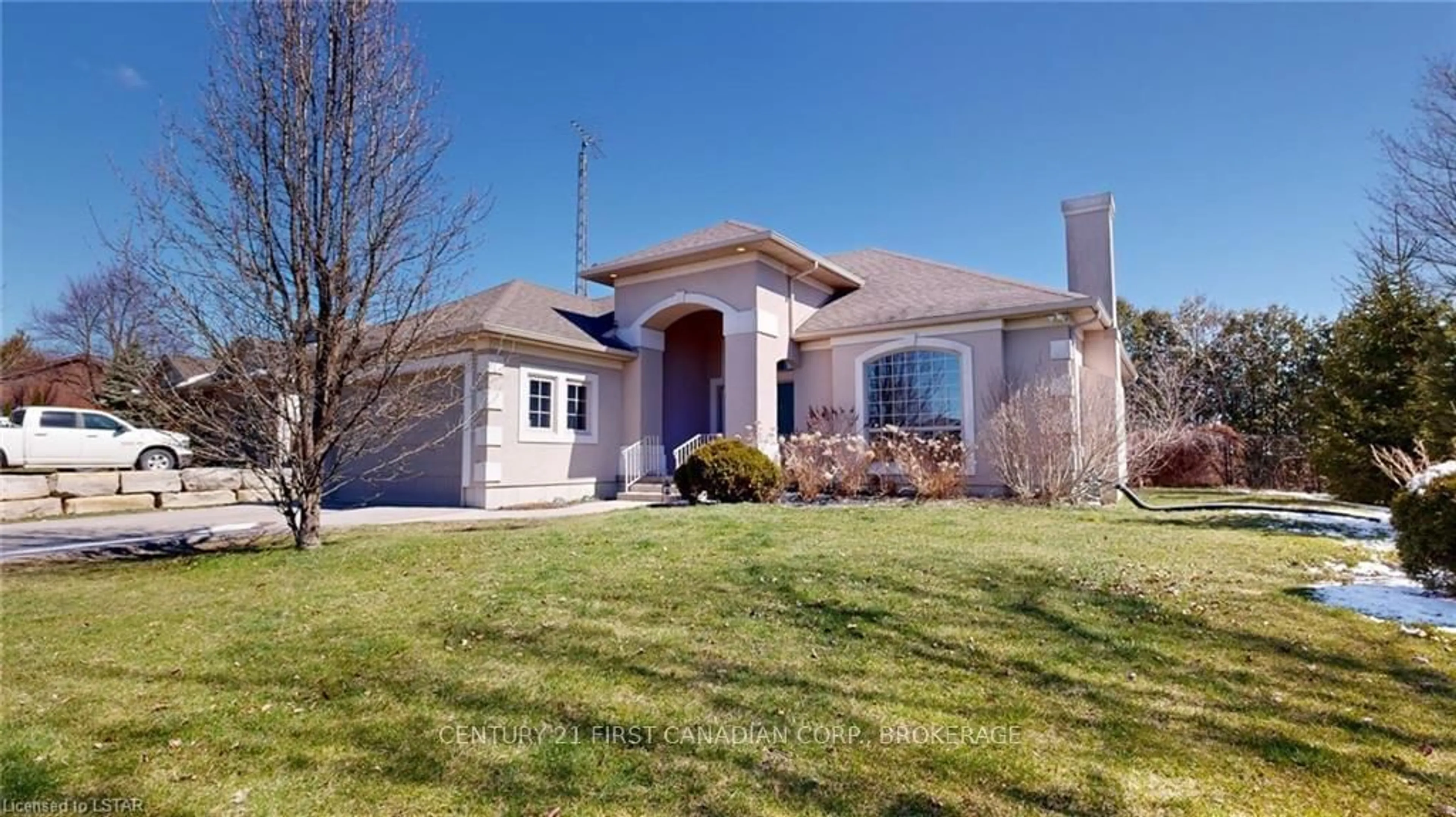 Frontside or backside of a home for 5850 PUTNAM Rd, Thames Centre Ontario N0L 2J0