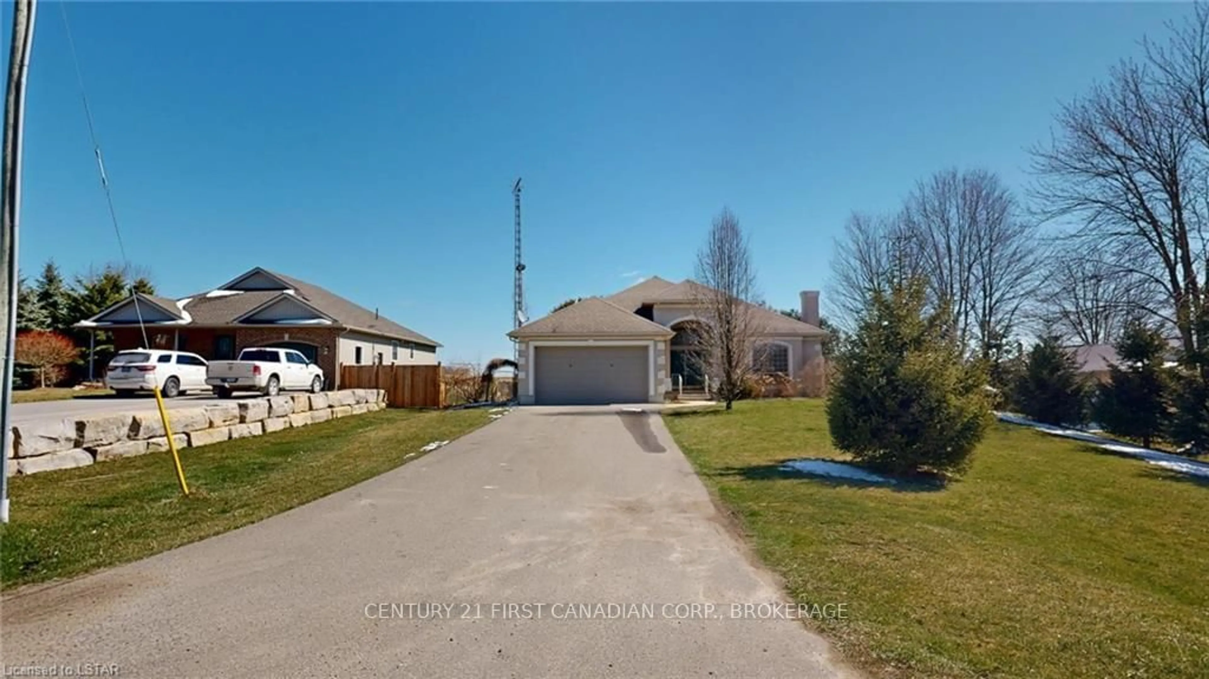 Frontside or backside of a home for 5850 PUTNAM Rd, Thames Centre Ontario N0L 2J0