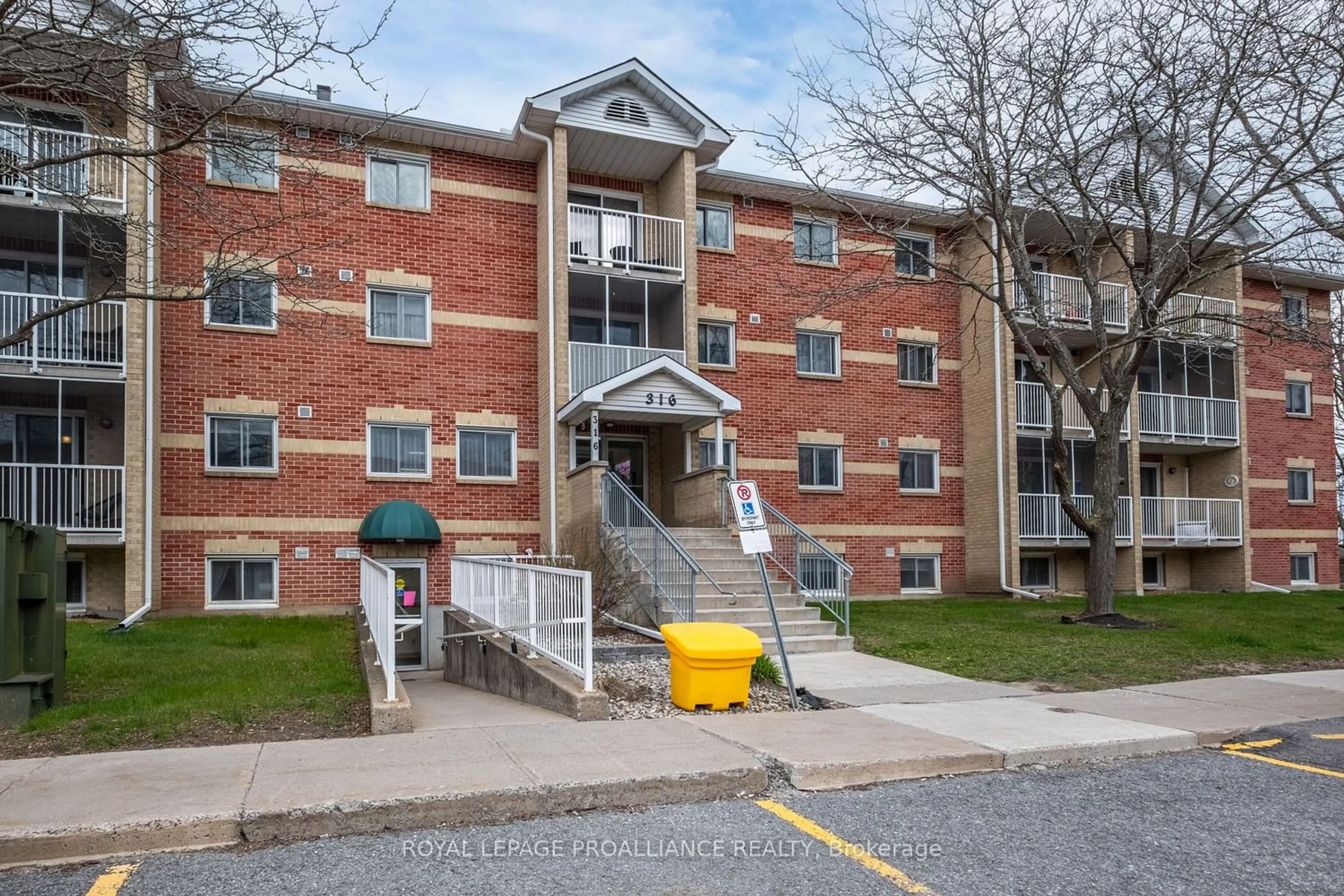 A pic from exterior of the house or condo for 316 Kingsdale Ave #211, Kingston Ontario K7M 8S2