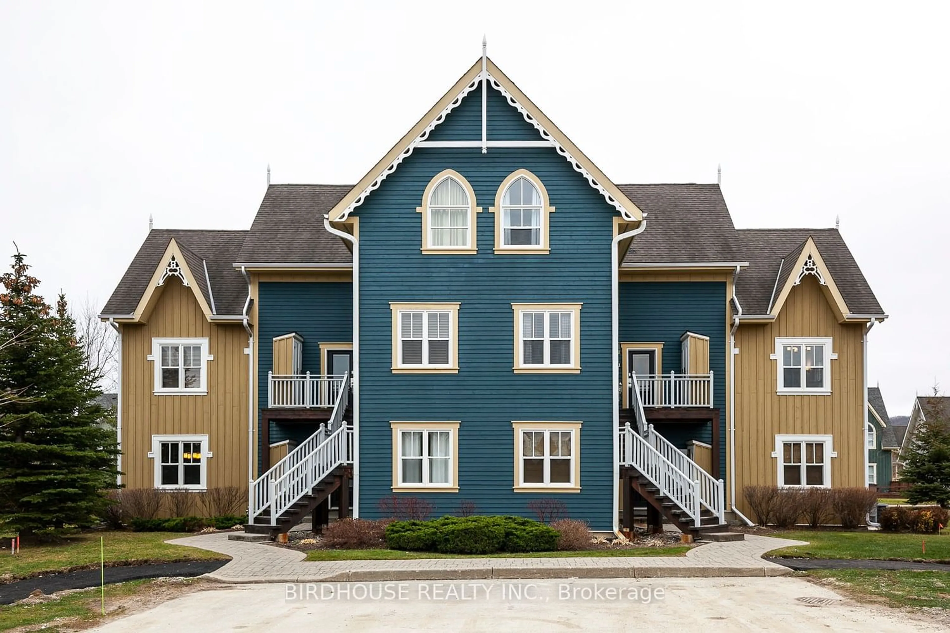 A pic from exterior of the house or condo, the front or back of building for 171 Snowbridge Way #241, Blue Mountains Ontario L9Y 0V1