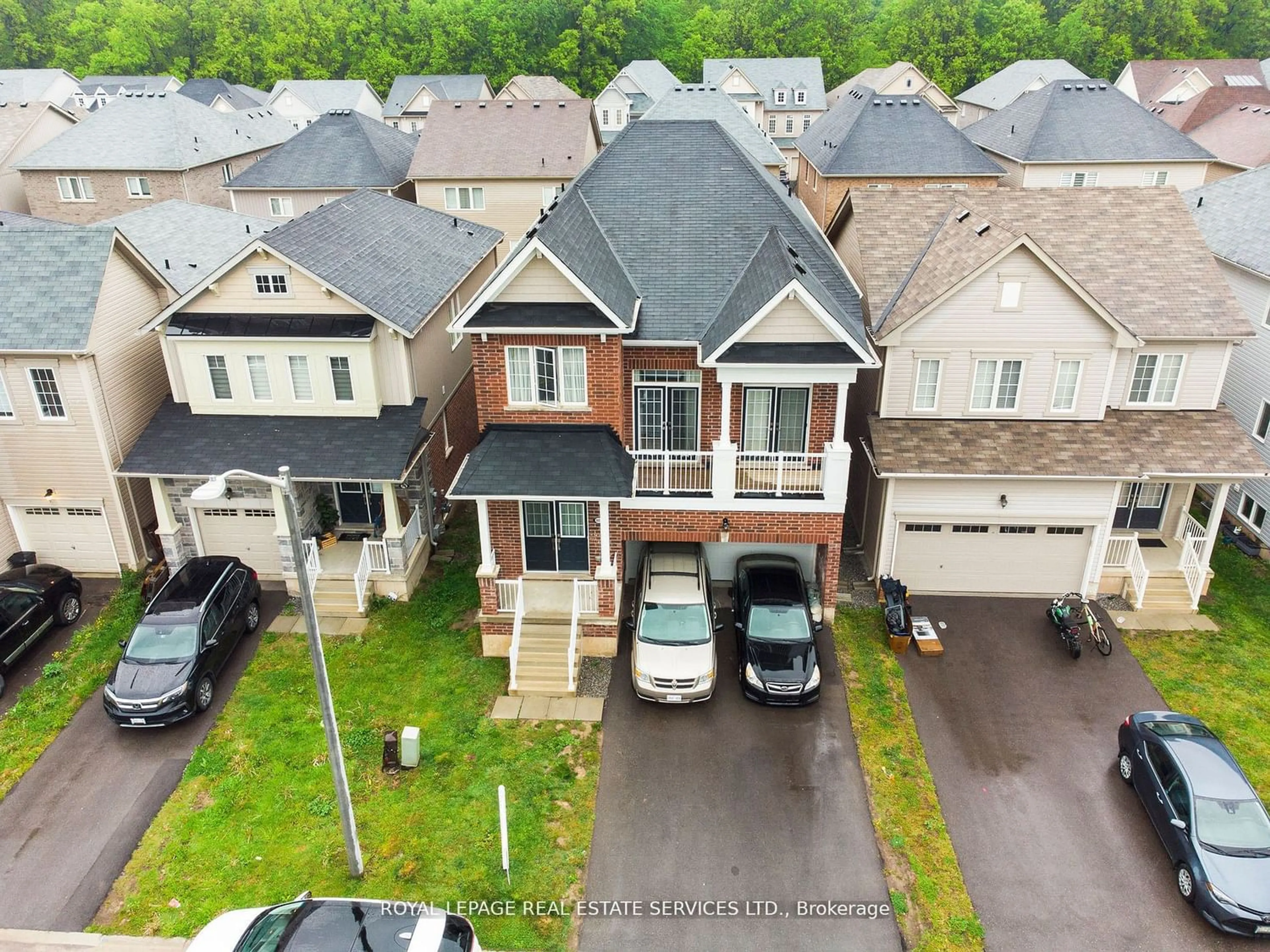Frontside or backside of a home for 8697 Pawpaw Lane, Niagara Falls Ontario L2H 3S5