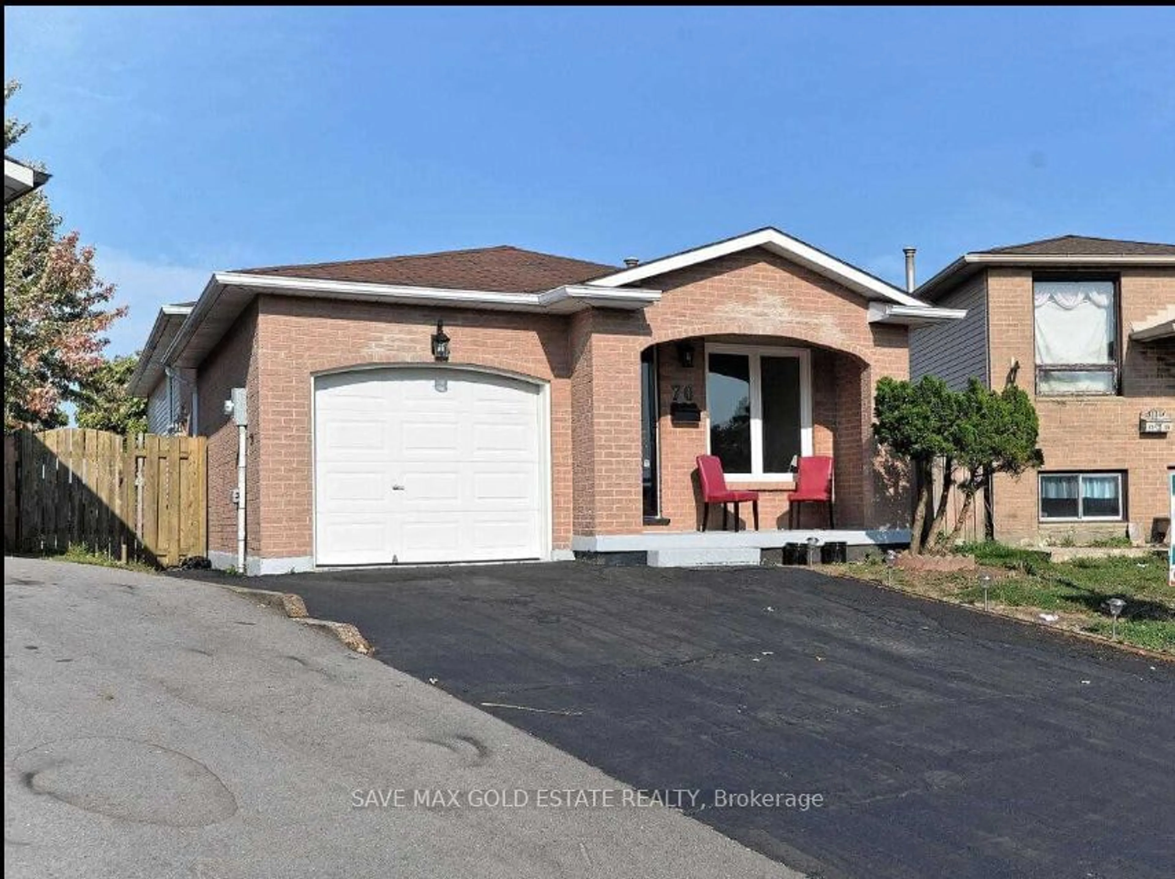 Frontside or backside of a home for 70 Lampman Cres, Thorold Ontario L2V 4K7