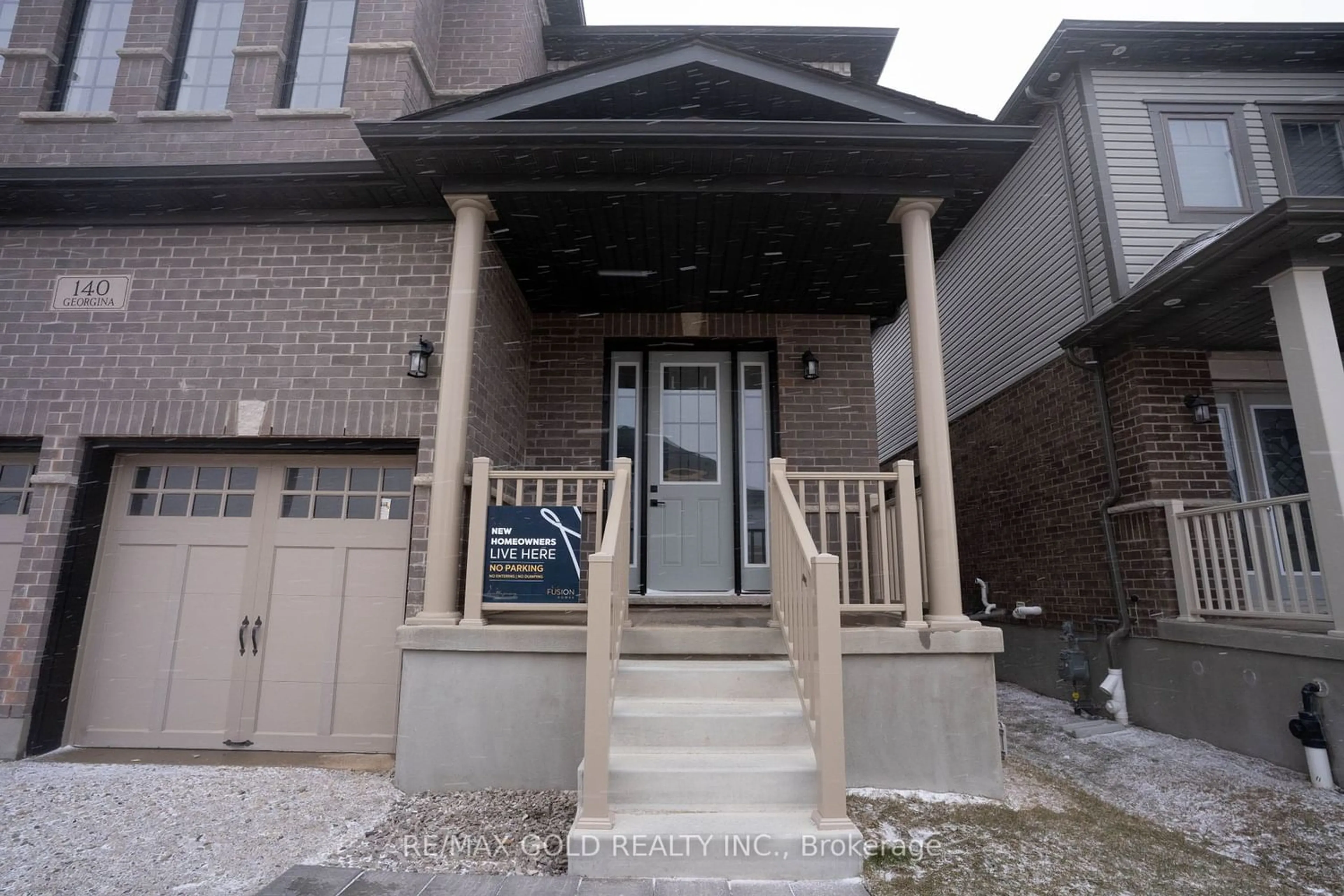 Outside view for 140 Georgina St, Kitchener Ontario N2R 0S6
