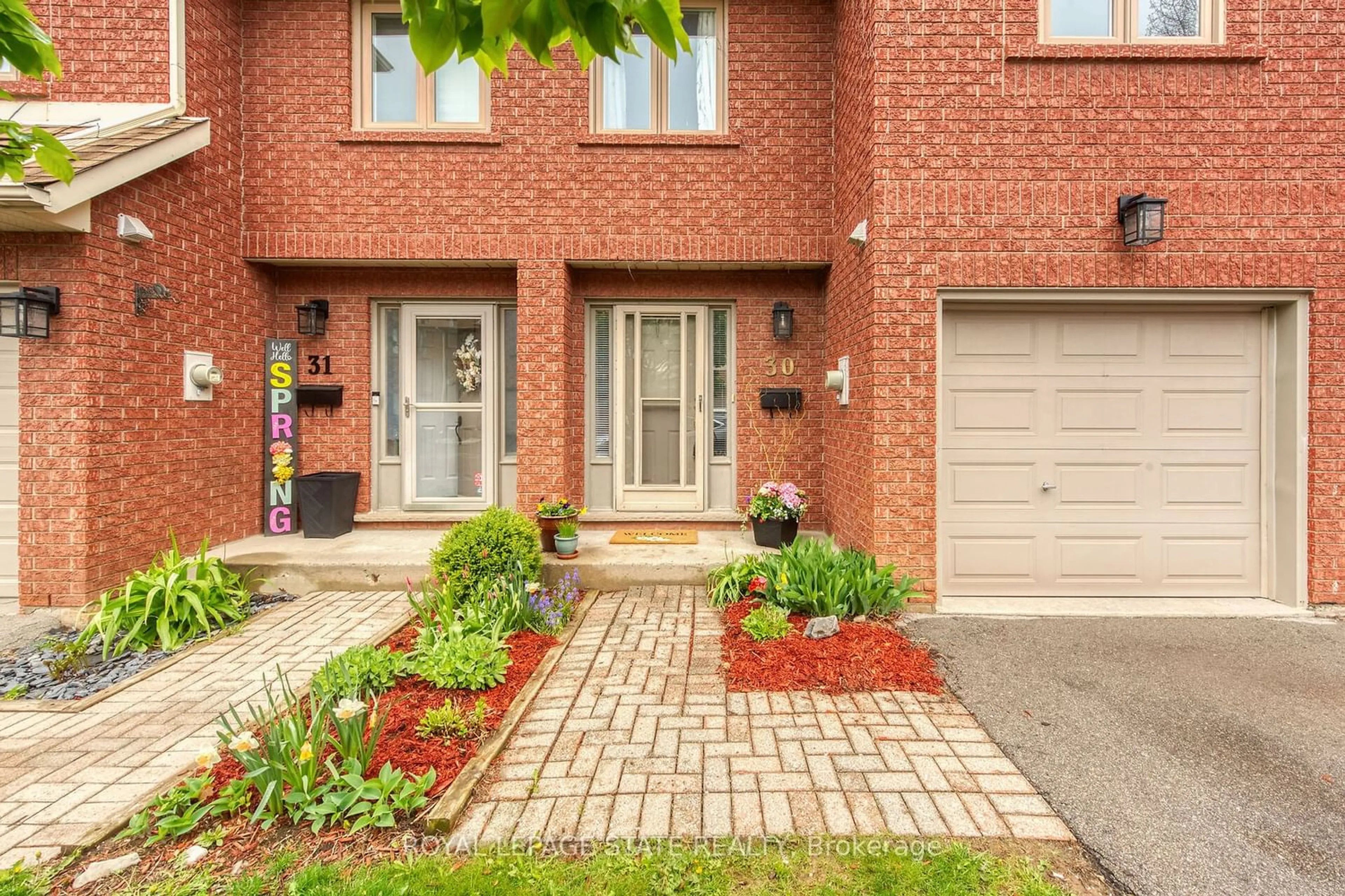 Home with brick exterior material for 502 Barton St #30, Hamilton Ontario L8E 5B5