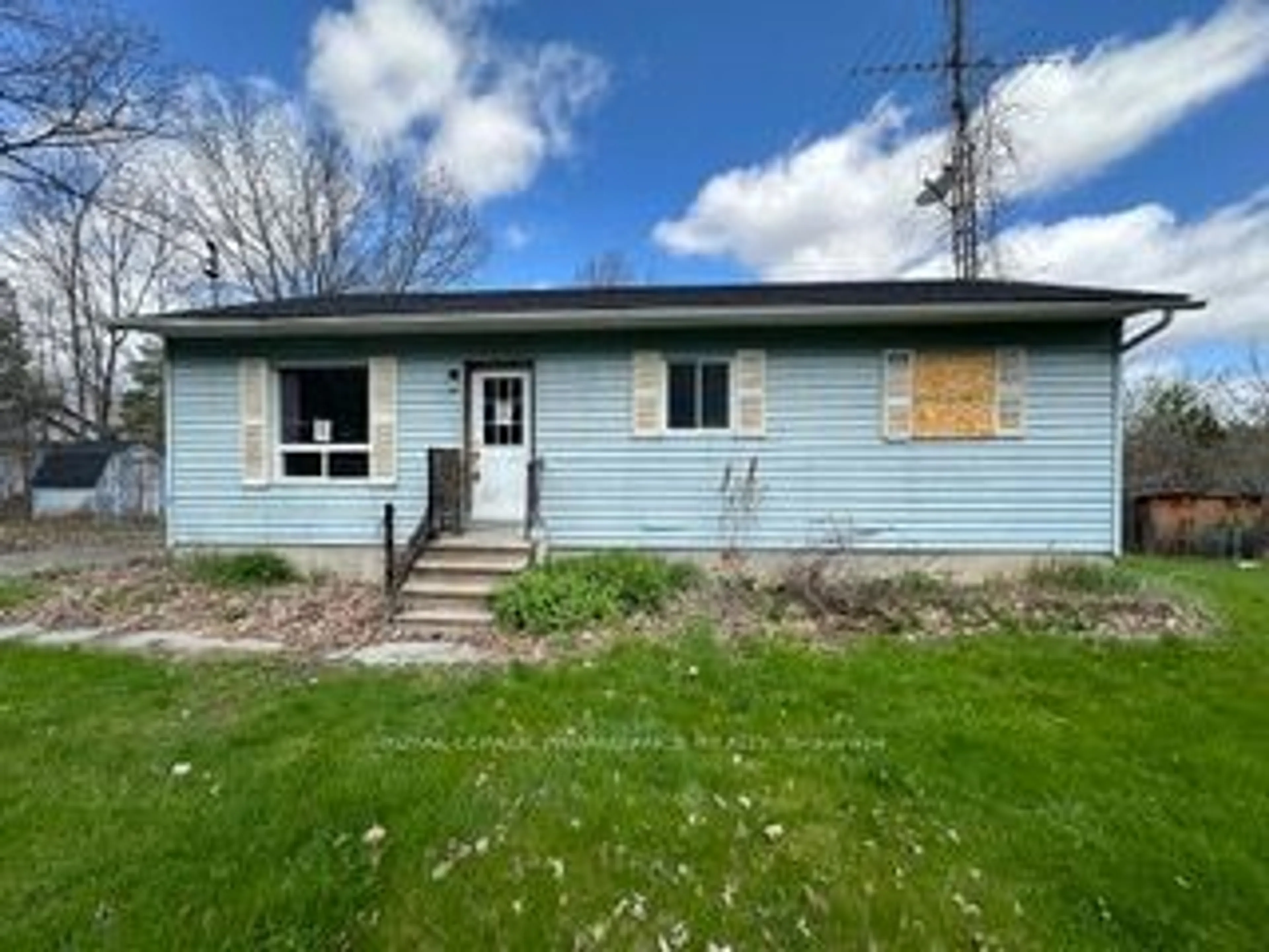 Frontside or backside of a home for 280 Pinewood School Rd, Cramahe Ontario K0K 1M0