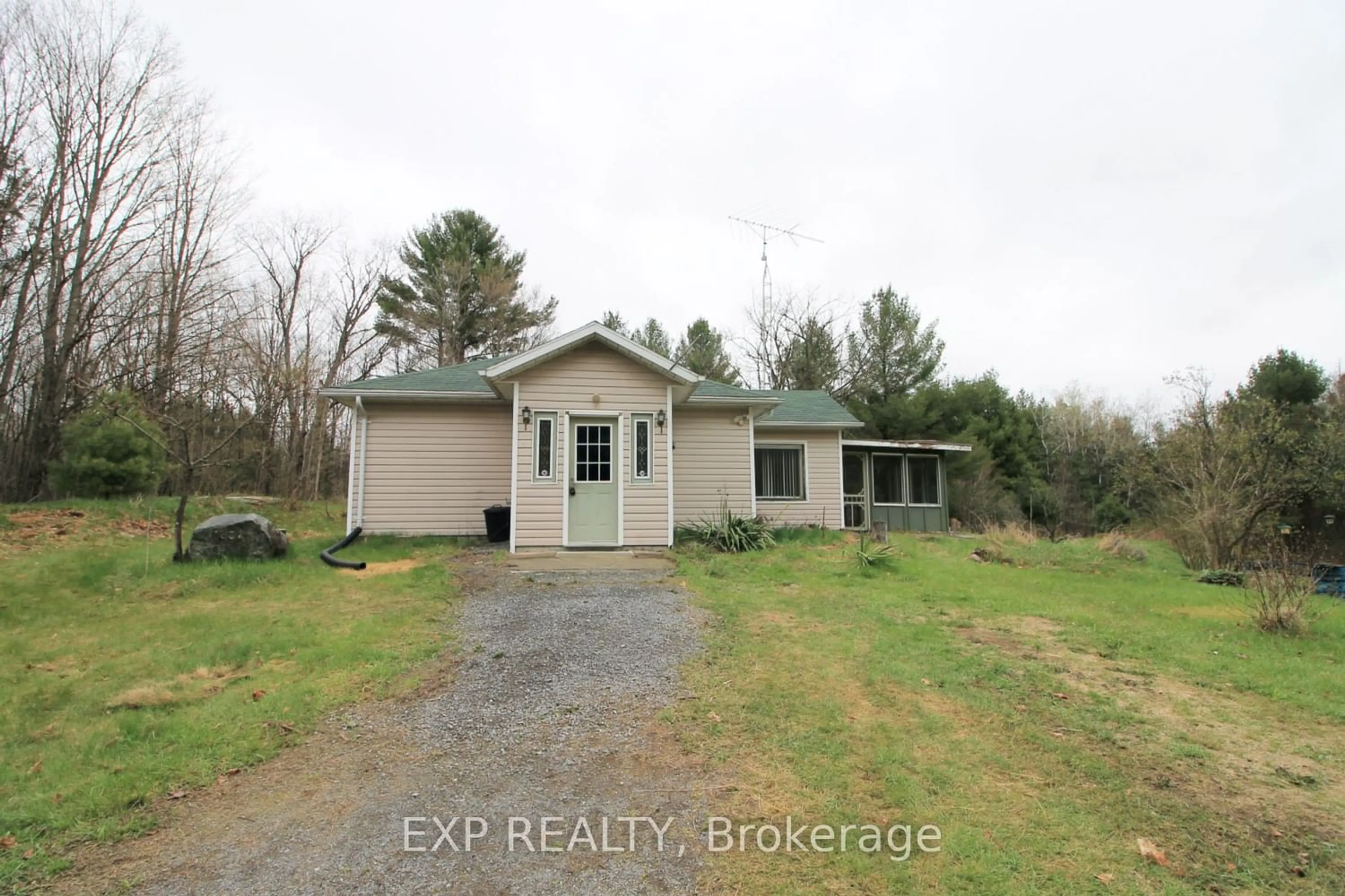 Frontside or backside of a home for 1802 Flinton Rd, Tweed Ontario K0H 1P0