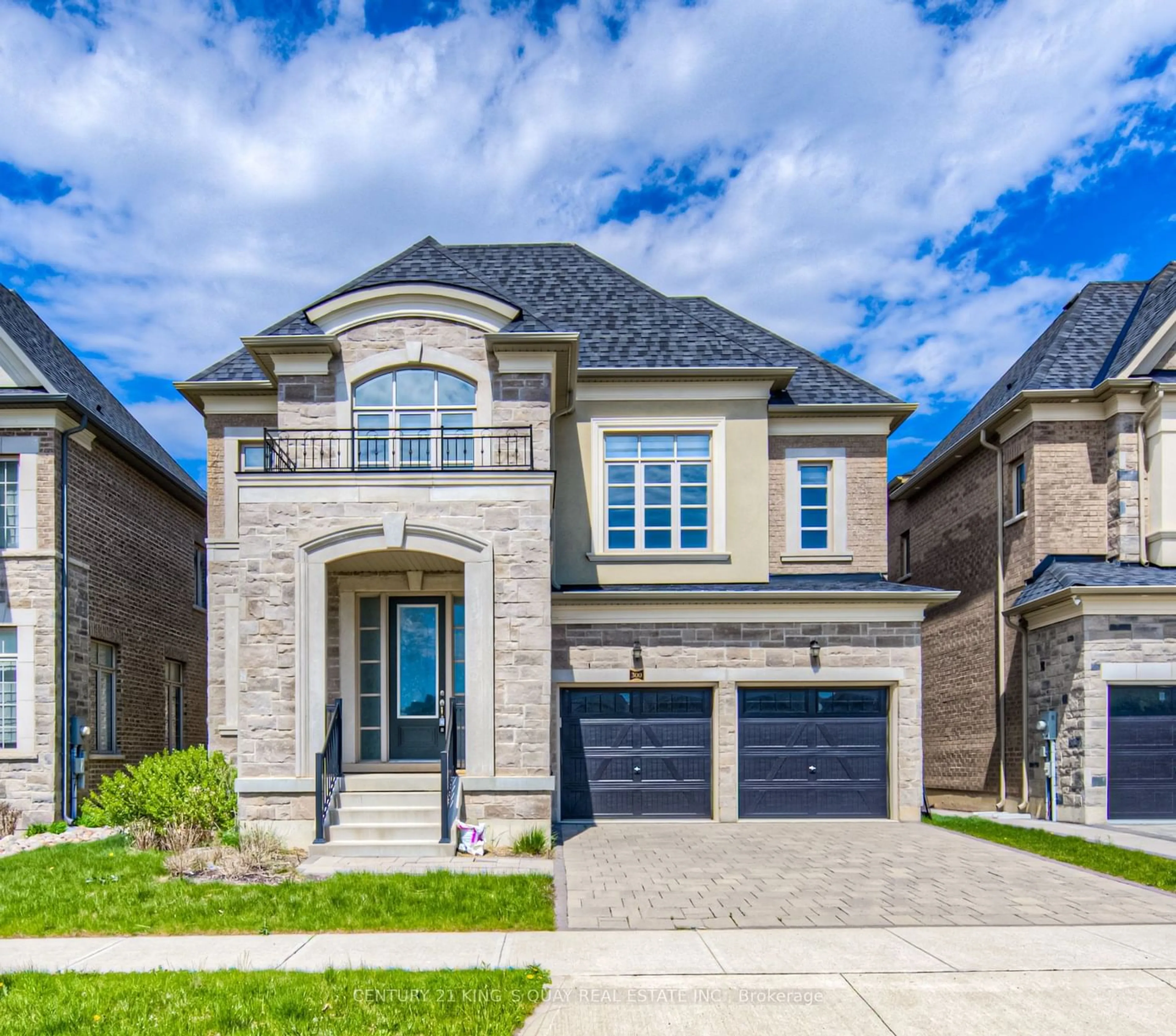 Home with brick exterior material for 300 Forest Creek Dr, Kitchener Ontario N2R 0M6