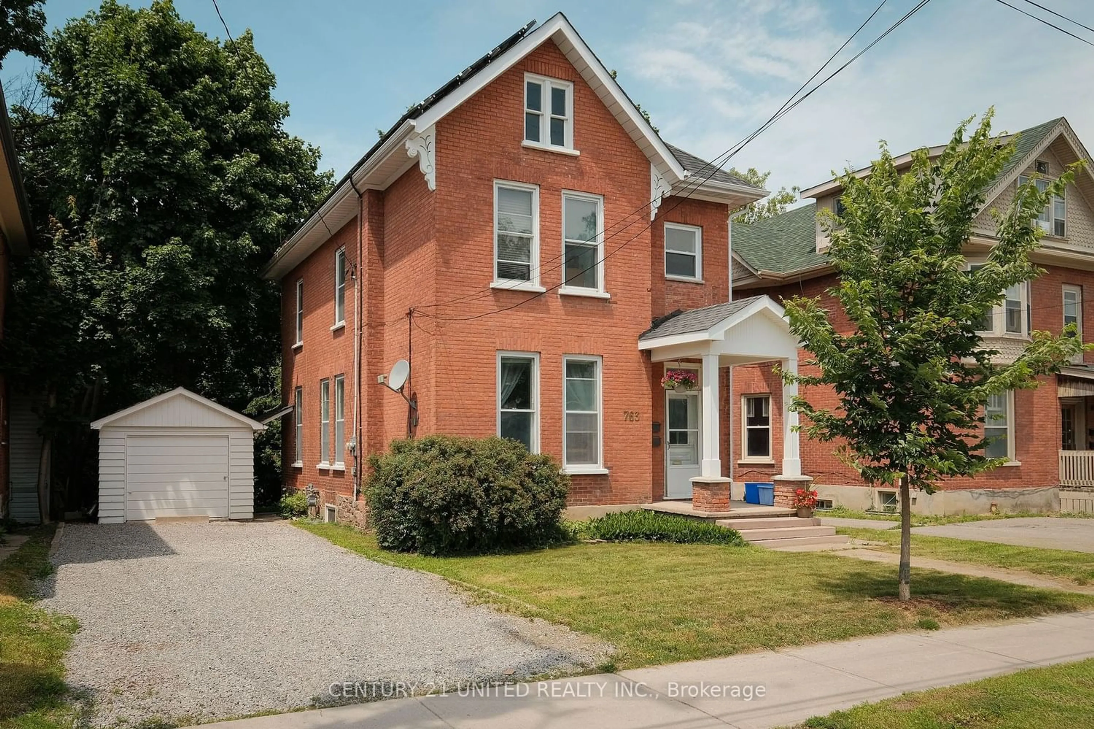 Home with brick exterior material for 763 George St, Peterborough Ontario K9H 3T2