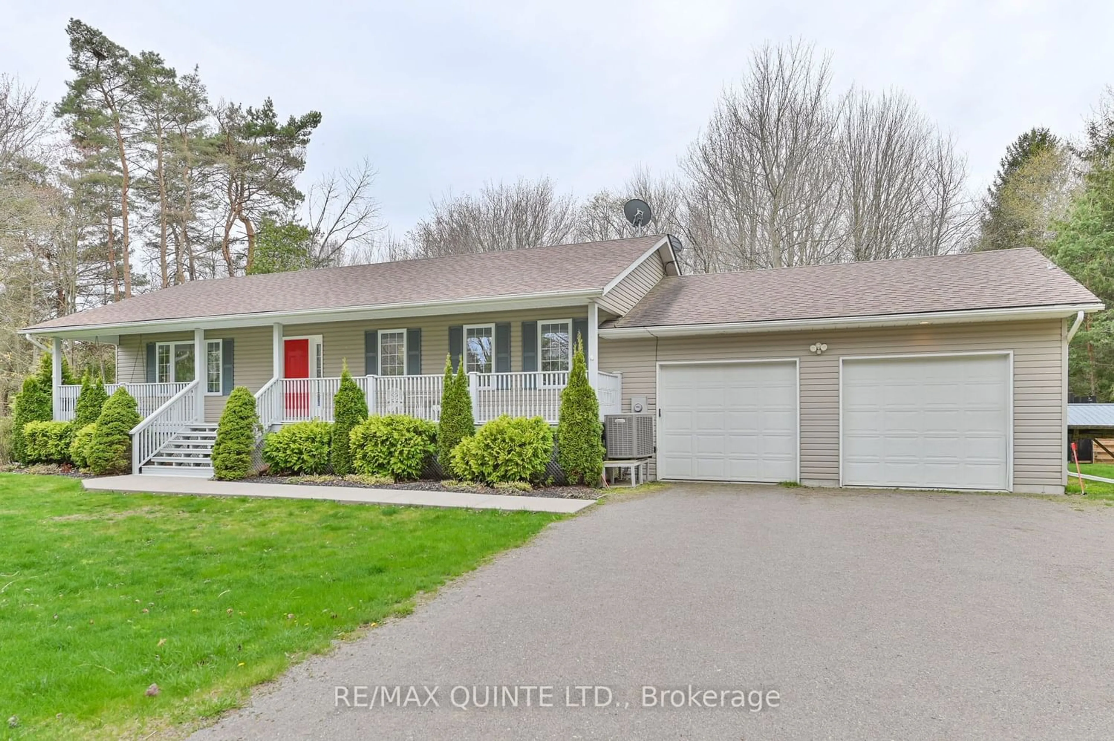 Frontside or backside of a home for 156 Shoal Point Rd, Brighton Ontario K0K 1L0