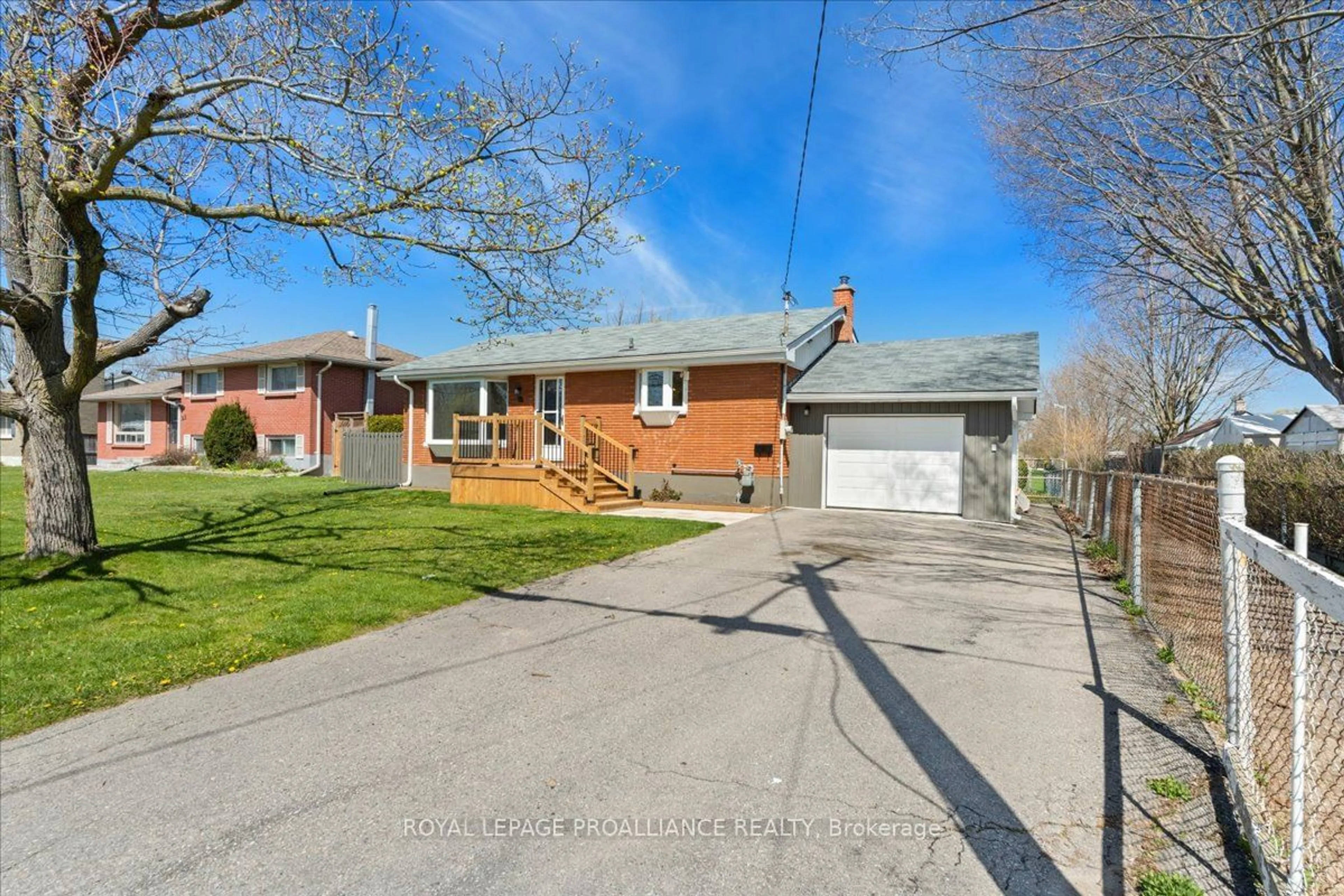A pic from exterior of the house or condo for 24 Parkdale Dr, Belleville Ontario K8P 2P2