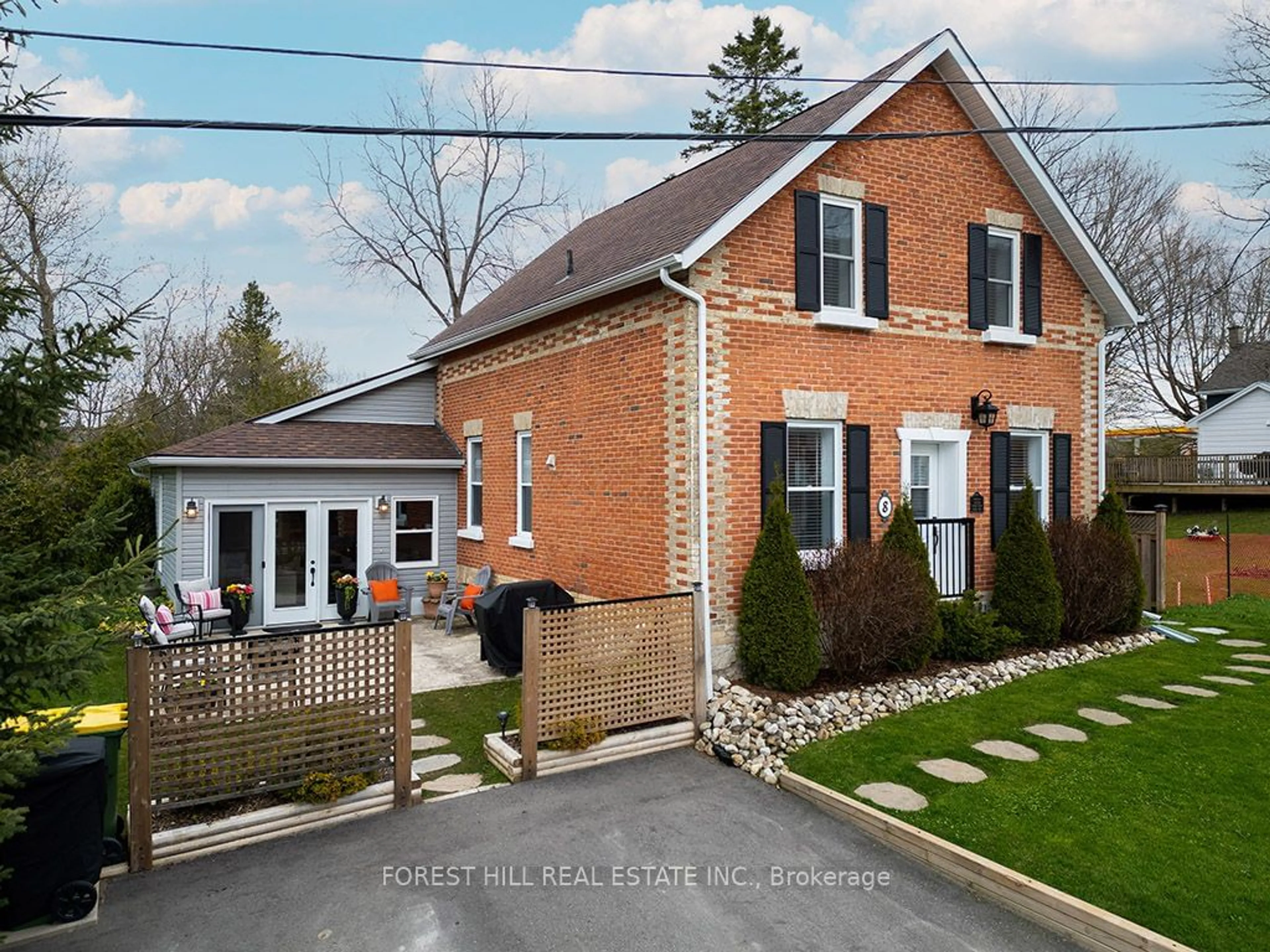 Home with brick exterior material for 8 Levitta St, Grey Highlands Ontario N0C 1E0