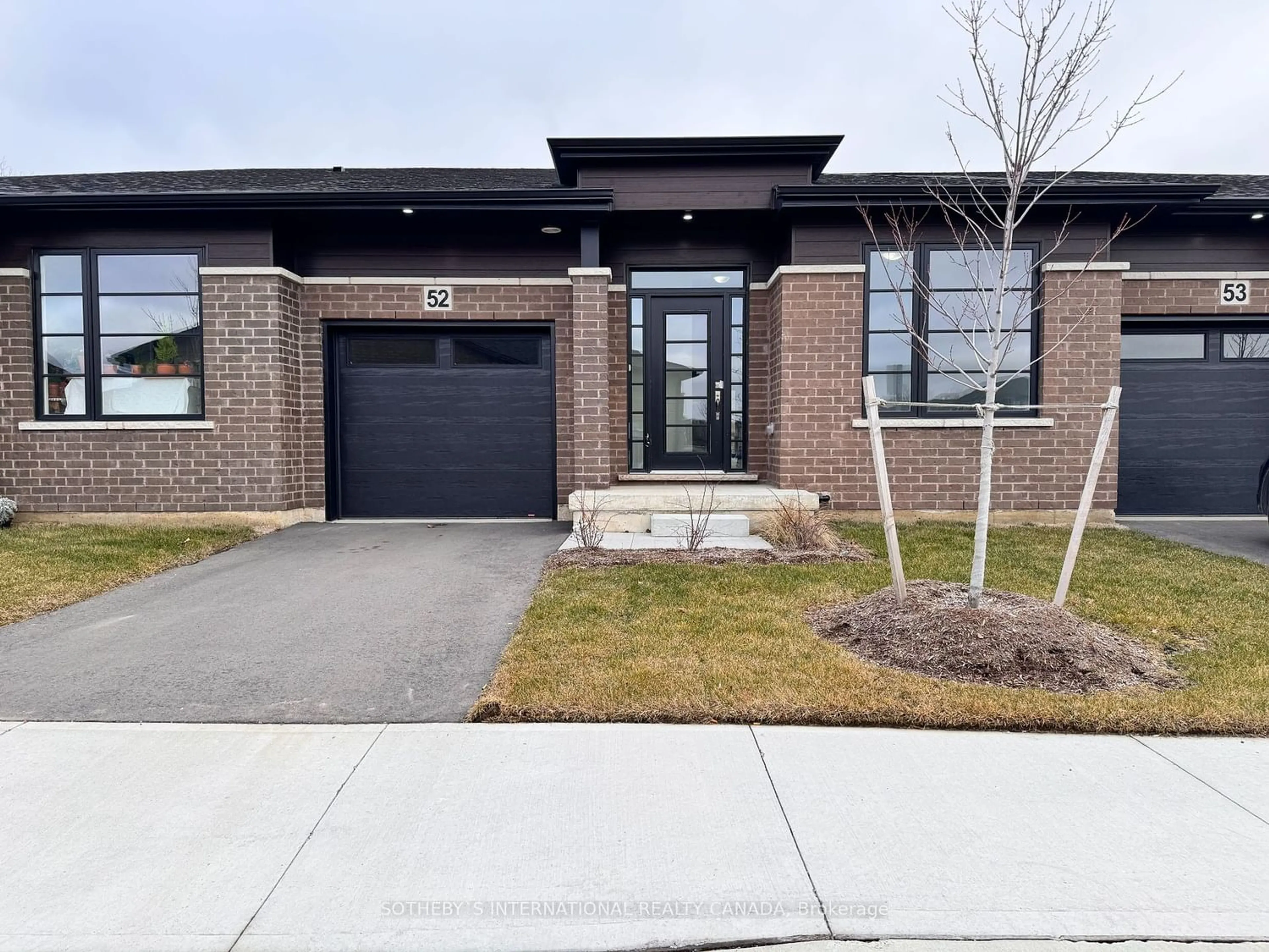 Home with brick exterior material for 550 Grey St #52, Brantford Ontario N3S 0C4