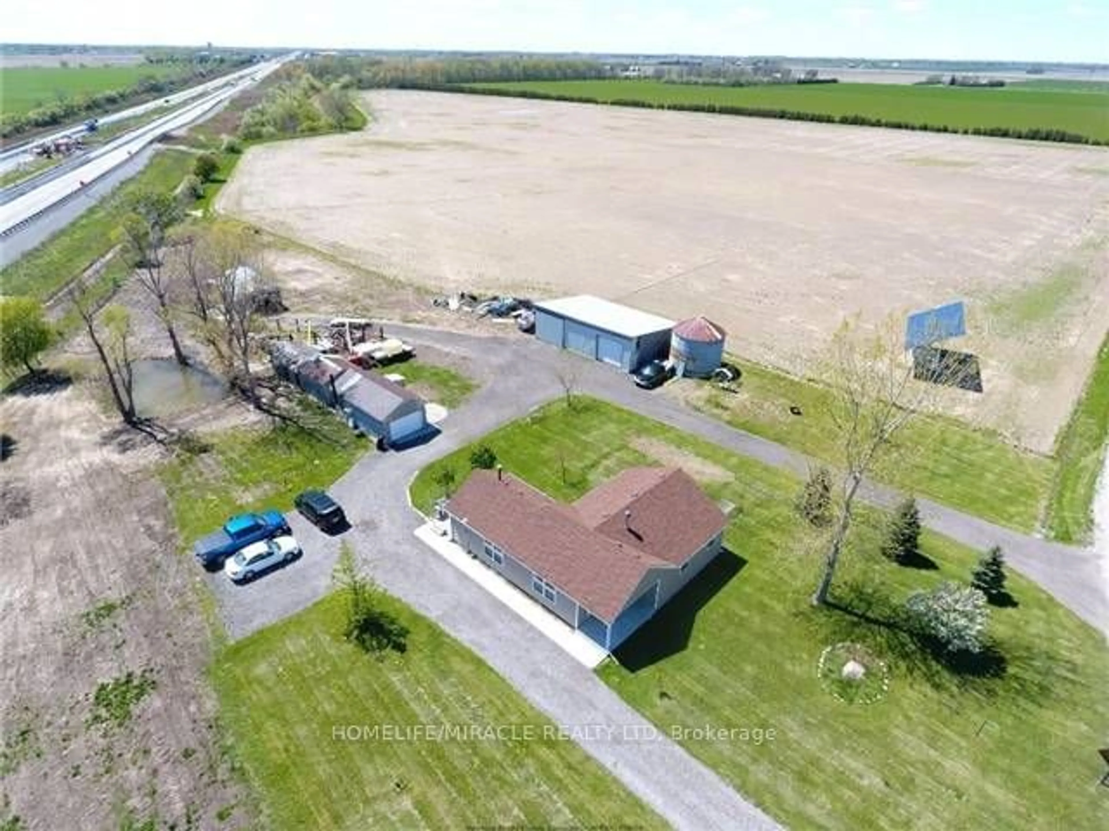 Frontside or backside of a home for 23378 Jeanette's Creek Rd, Chatham-Kent Ontario N0P 2L0