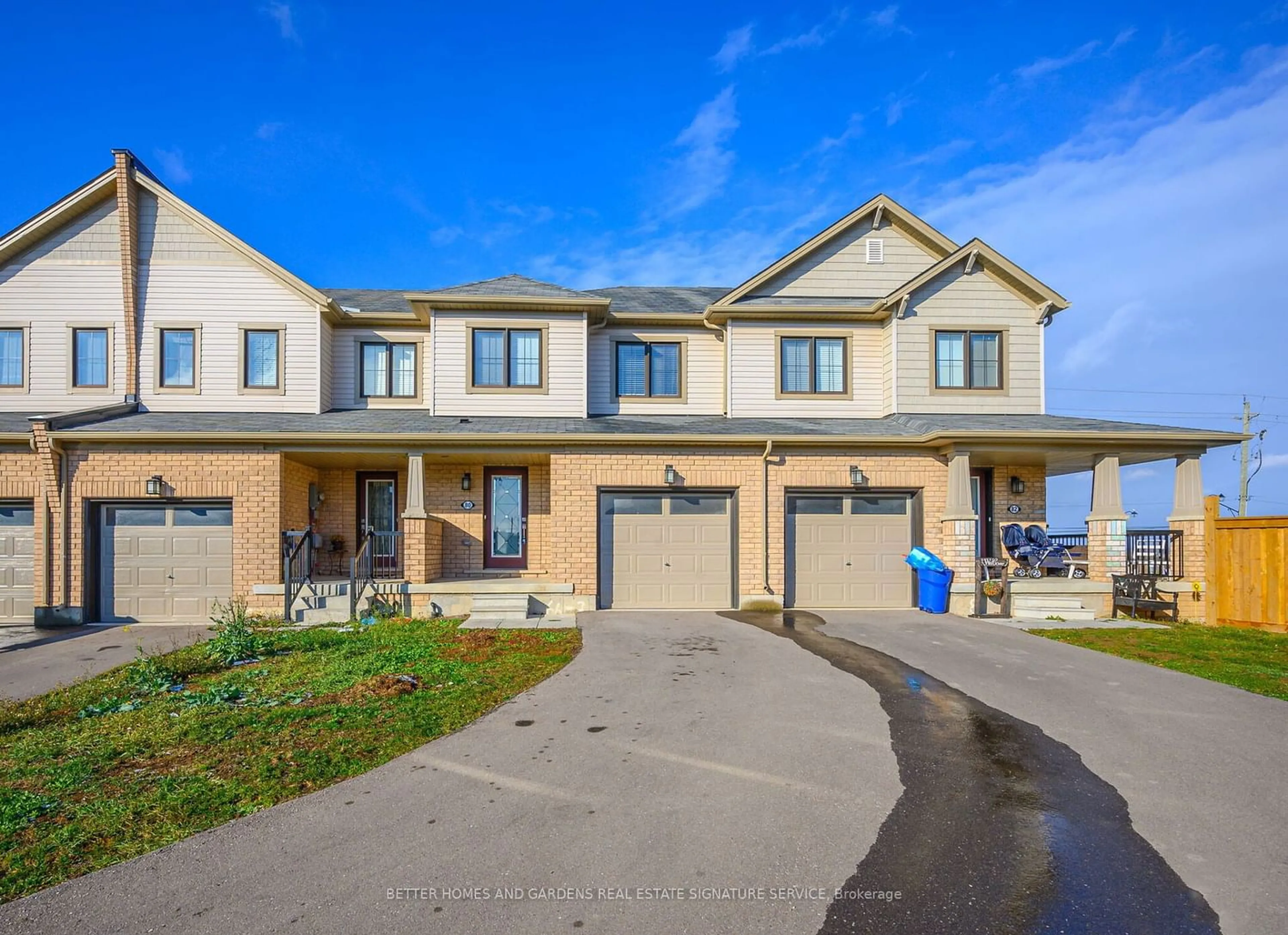 A pic from exterior of the house or condo for 80 Pagebrook Cres, Hamilton Ontario L8J 1X5