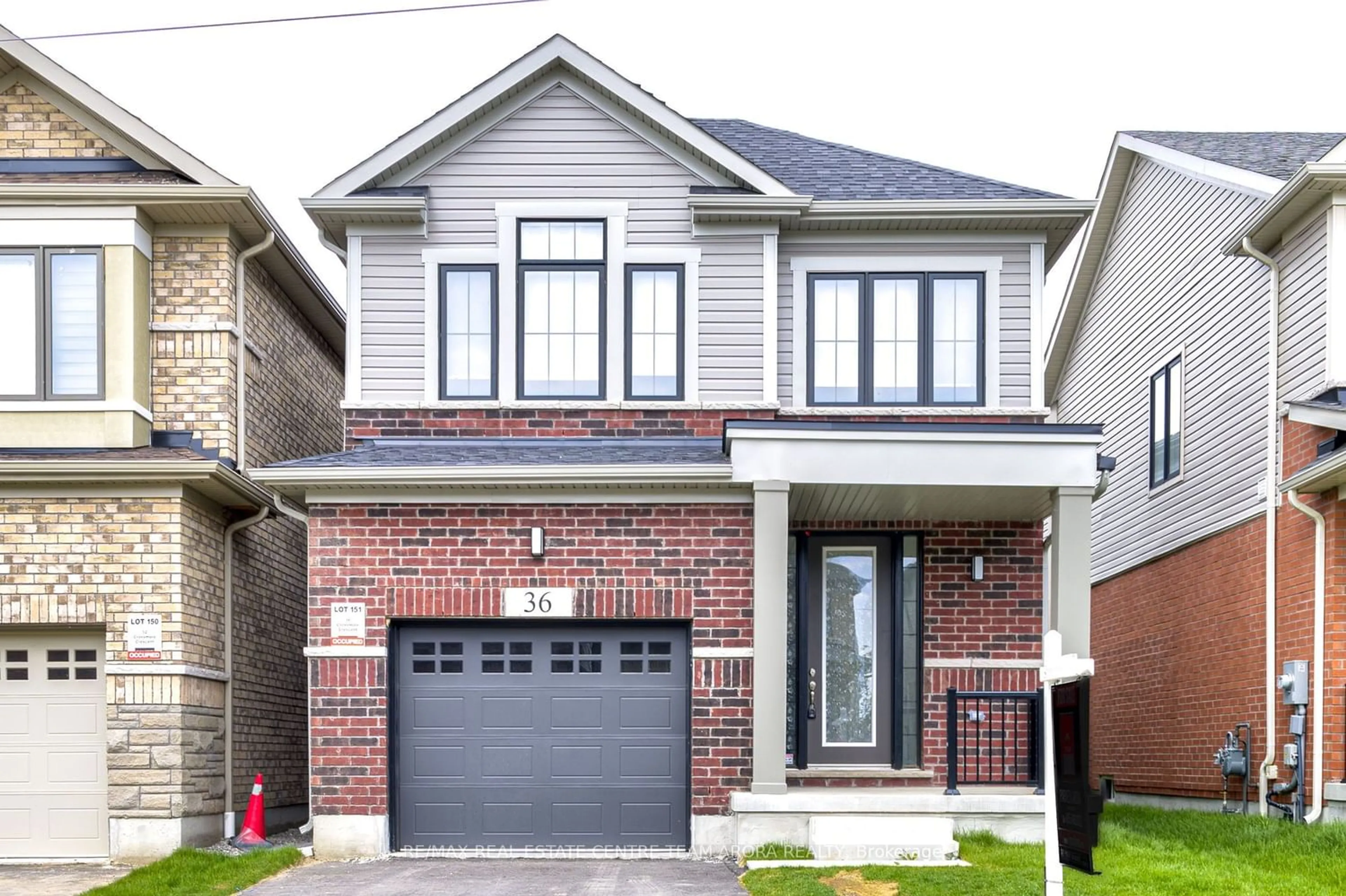 Home with brick exterior material for 36 Crossmore Cres, Cambridge Ontario N1S 0C7