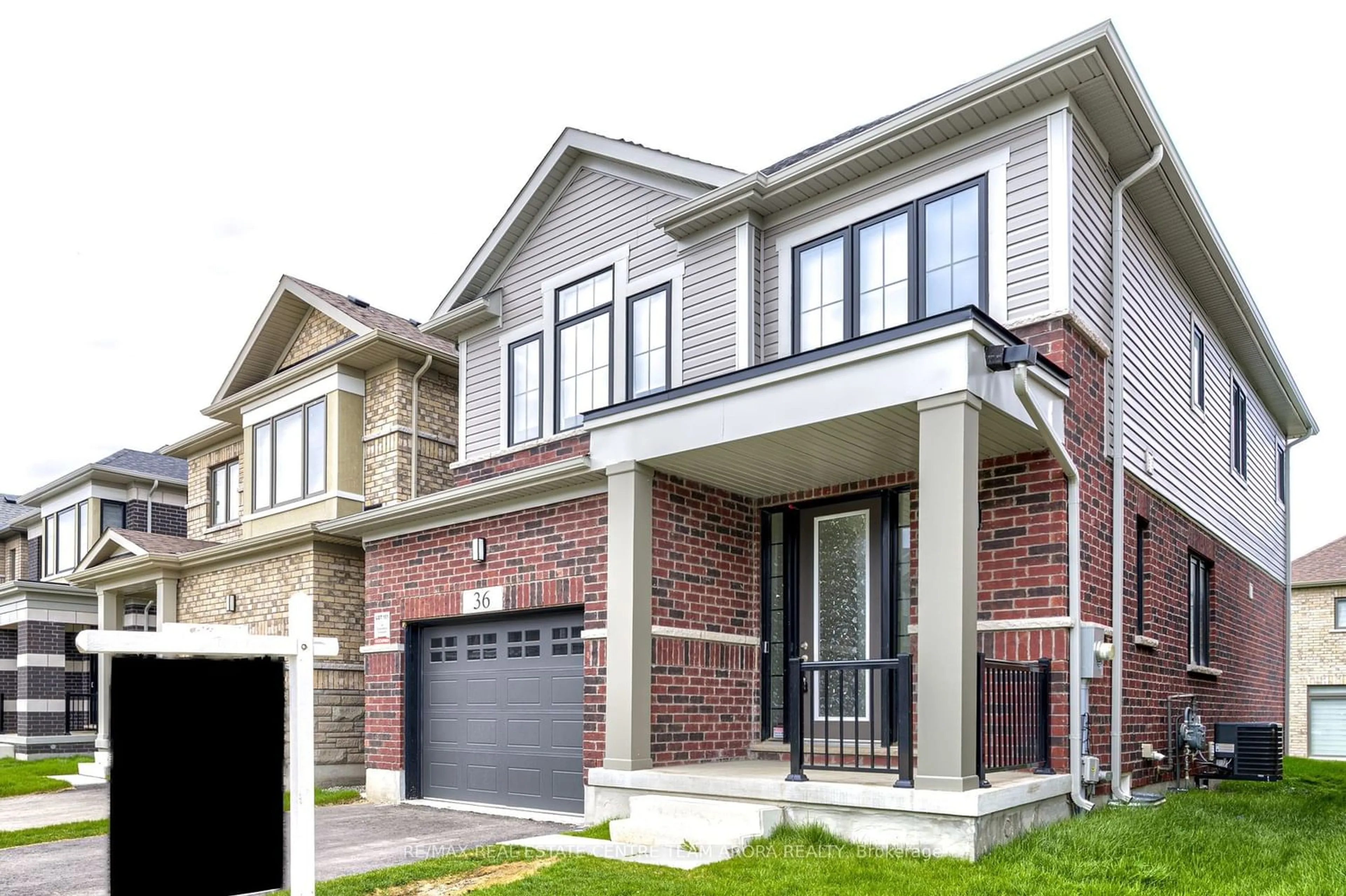 Home with brick exterior material for 36 Crossmore Cres, Cambridge Ontario N1S 0C7
