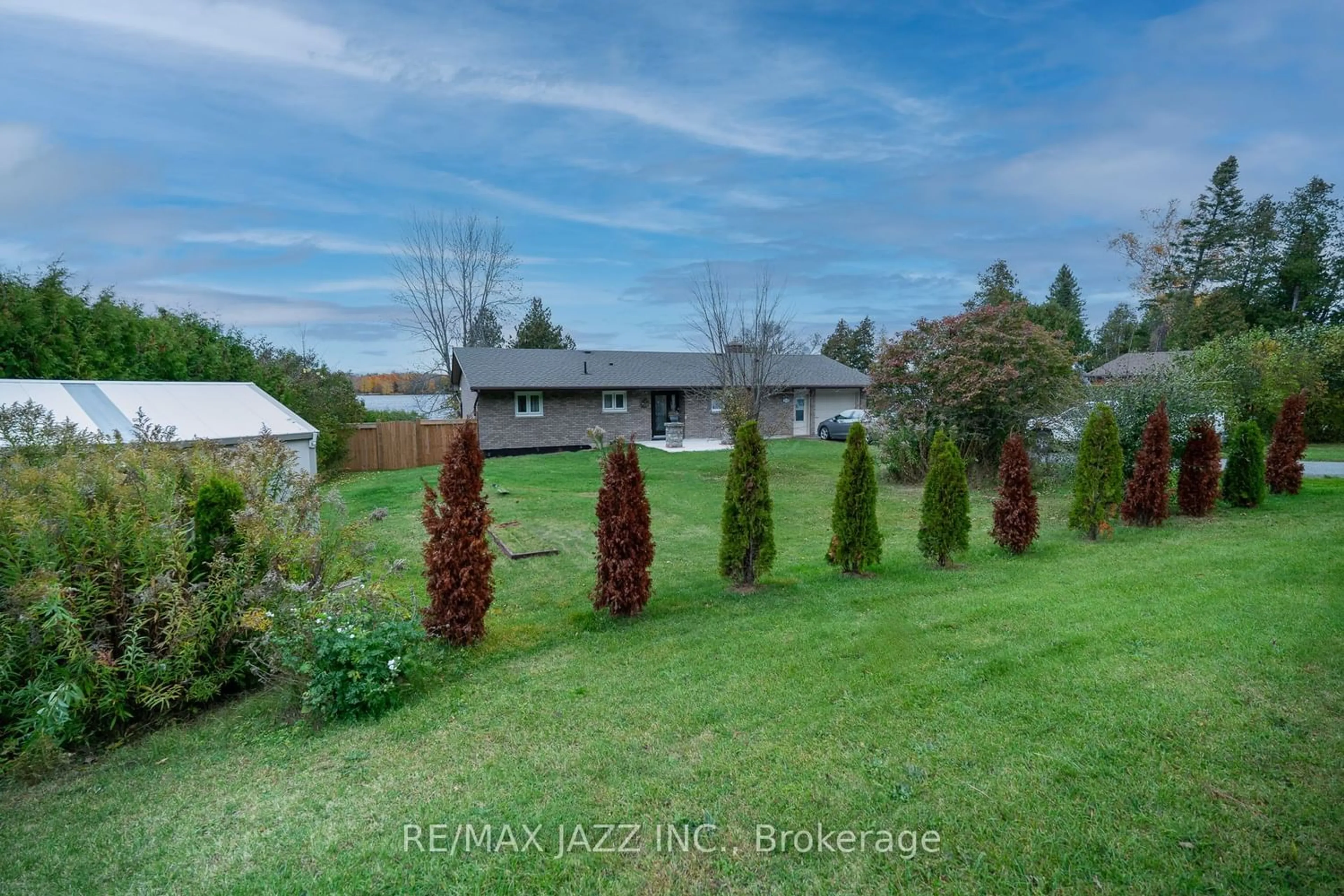 Fenced yard for 1133 Moodie Dr, Douro-Dummer Ontario K0L 2H0