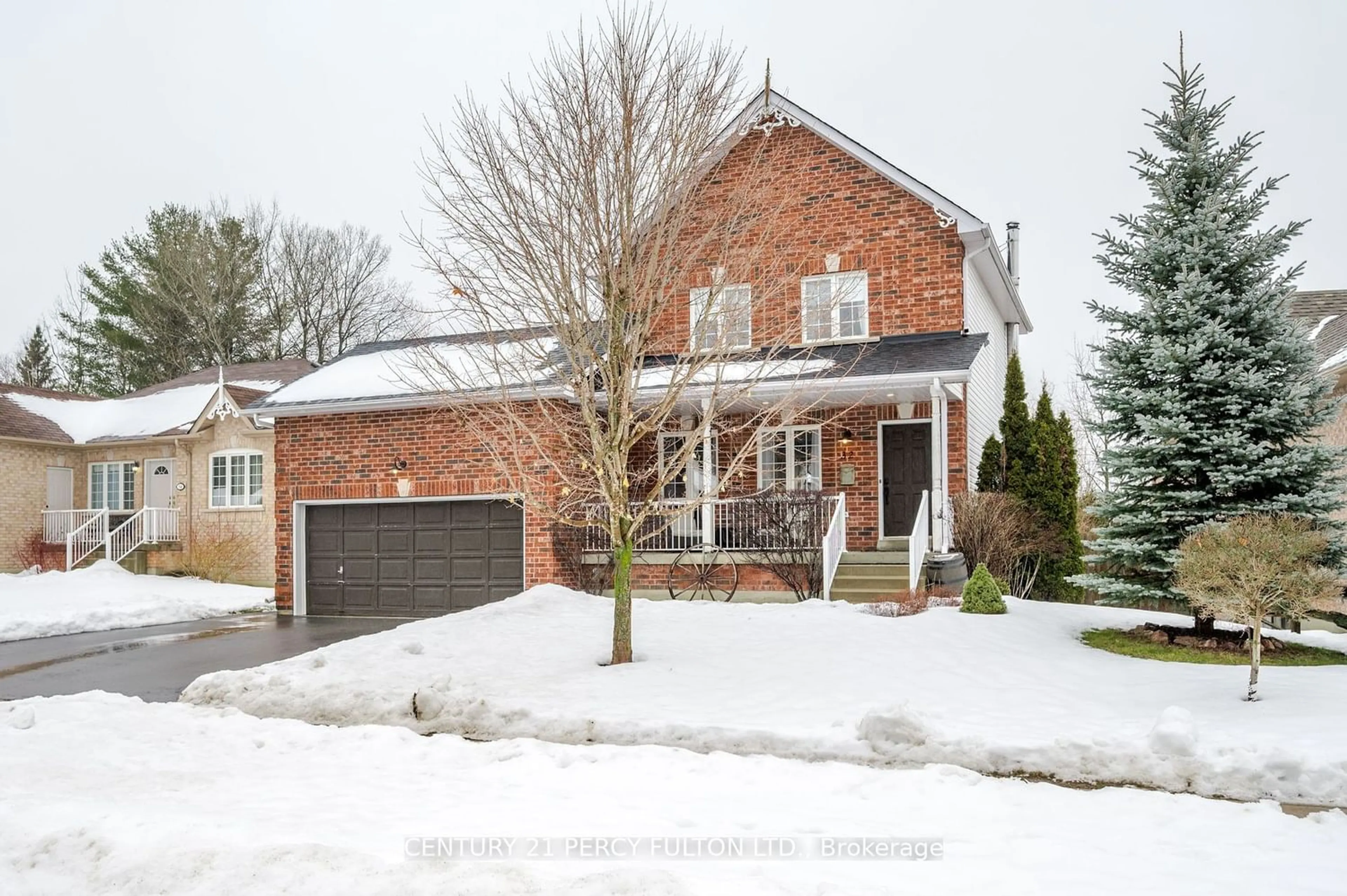 Home with brick exterior material for 32 Brookside St, Cavan Monaghan Ontario L0A 1G0