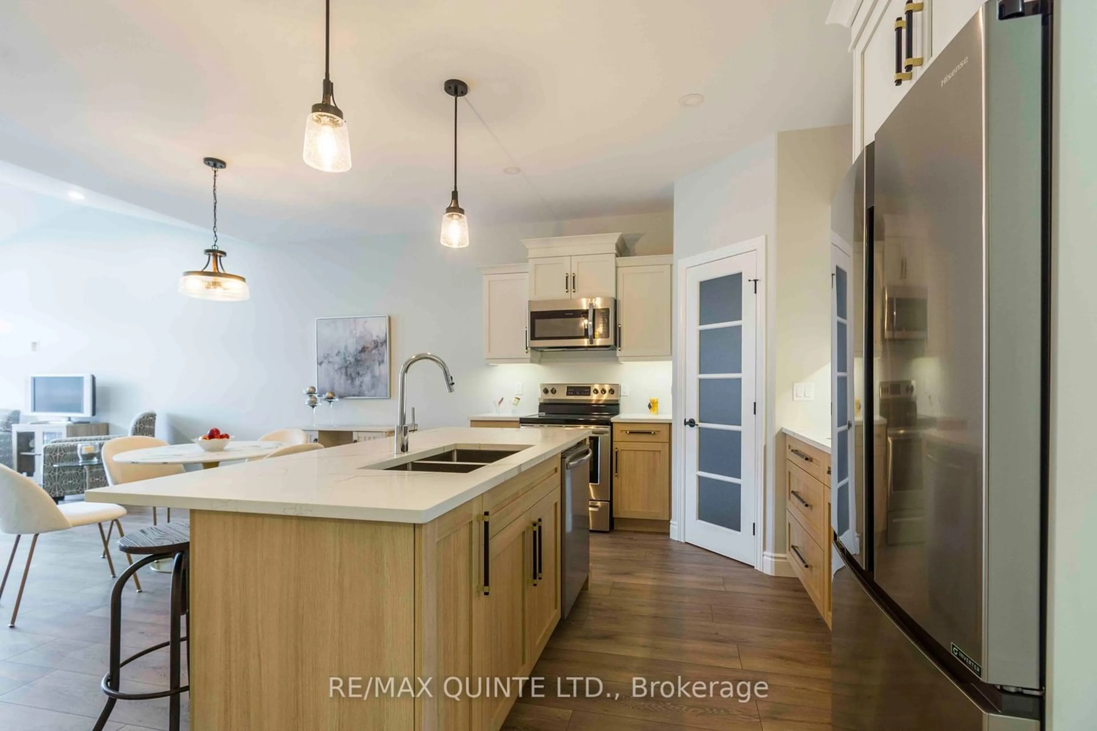 Open concept kitchen for 62 Raycroft Dr, Belleville Ontario K8N 0R4