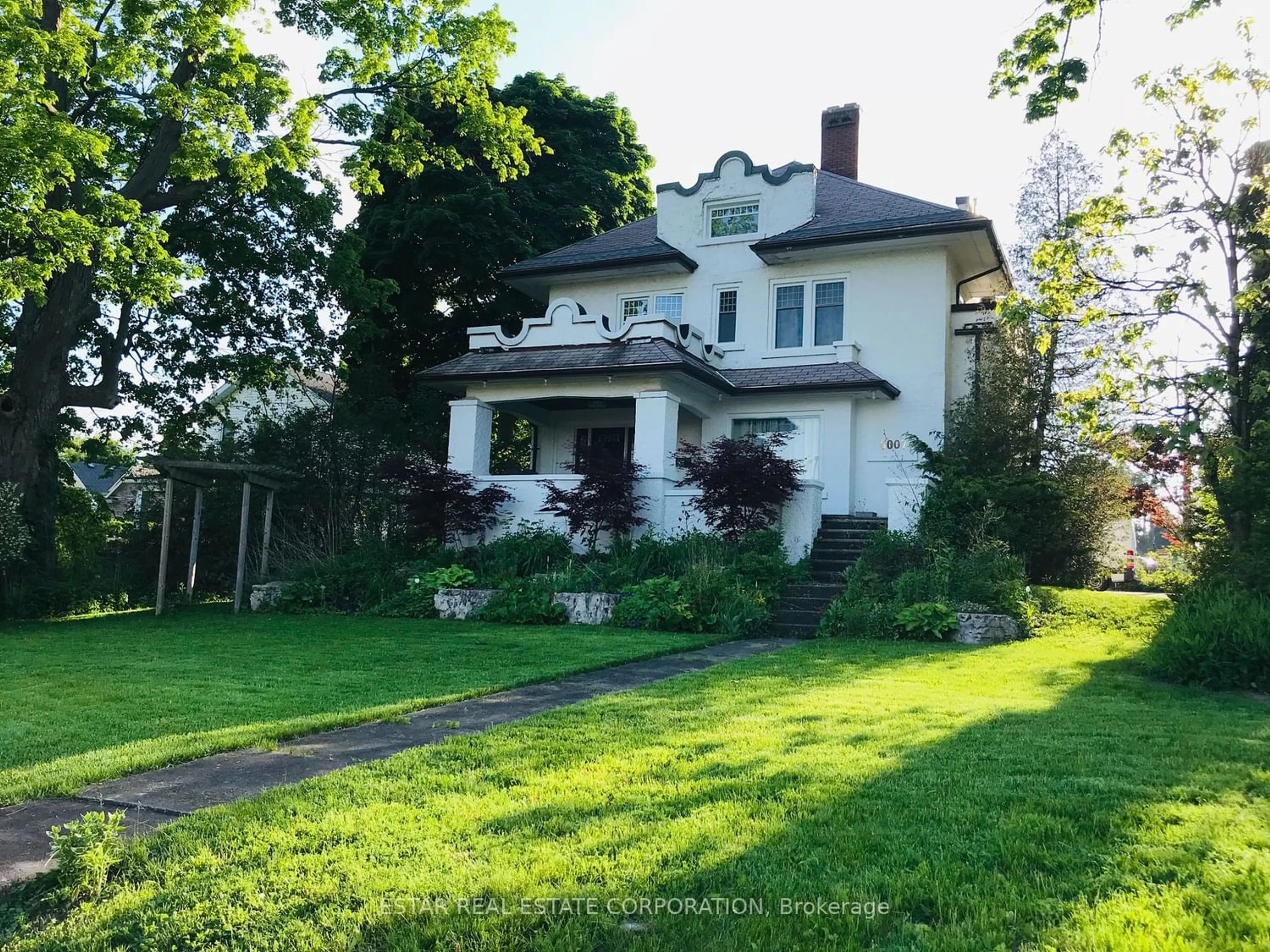 Frontside or backside of a home for 5007 River Rd, Niagara Falls Ontario L2E 3G7