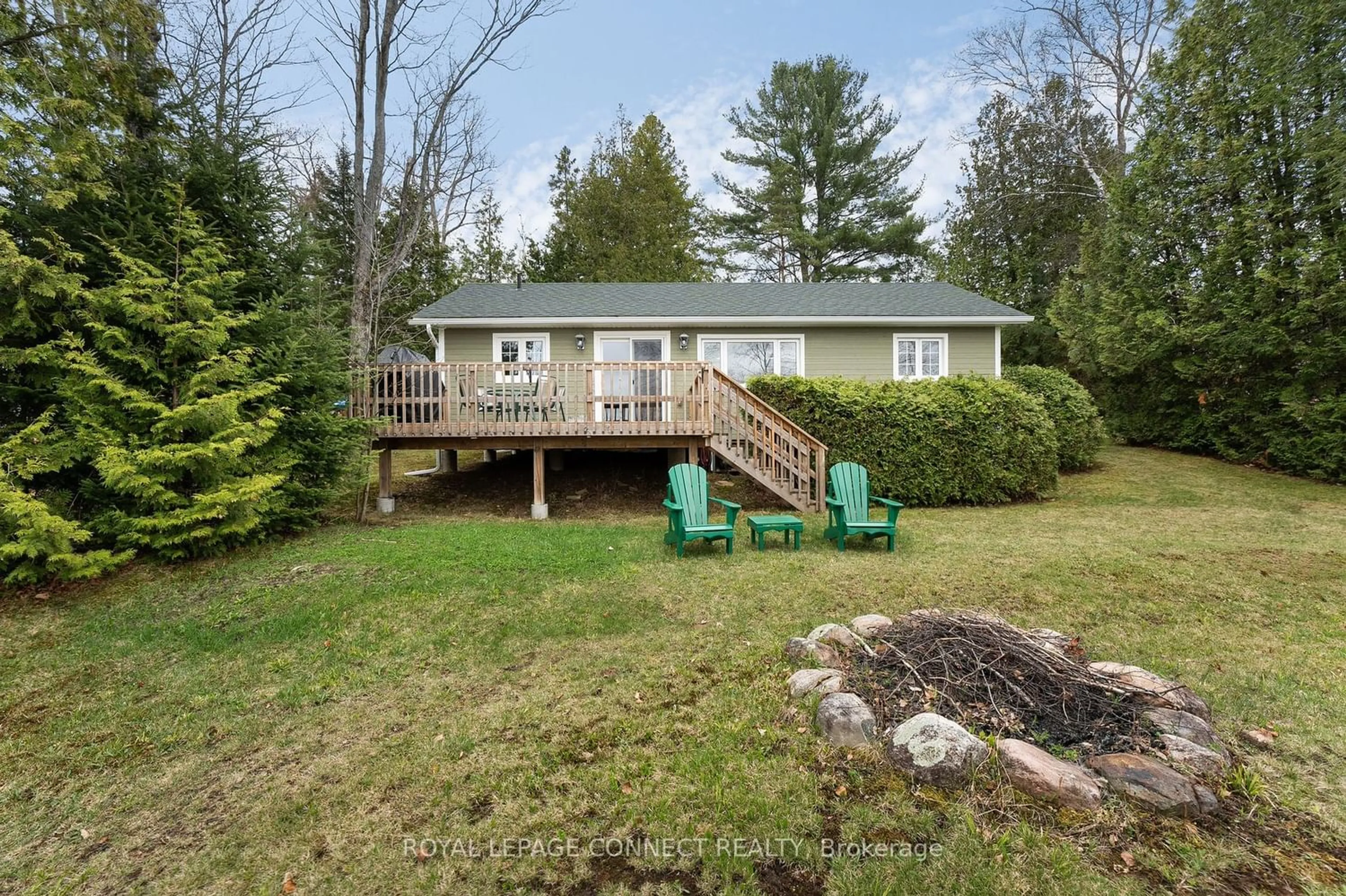 Cottage for 27427 Highway 28, Faraday Ontario K0L 1C0