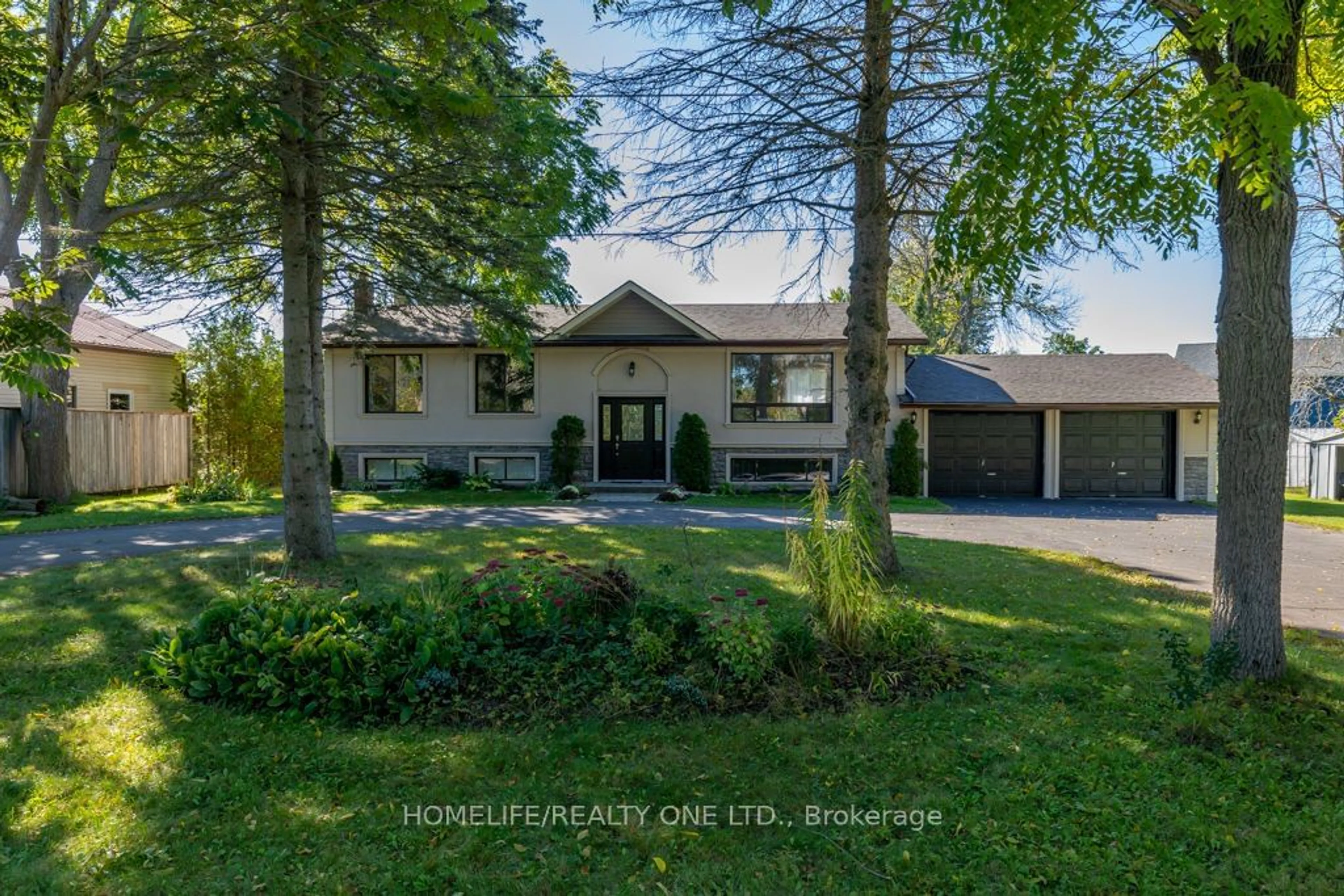 Frontside or backside of a home for 329 Lakeshore Rd, Brighton Ontario K0K 1H0
