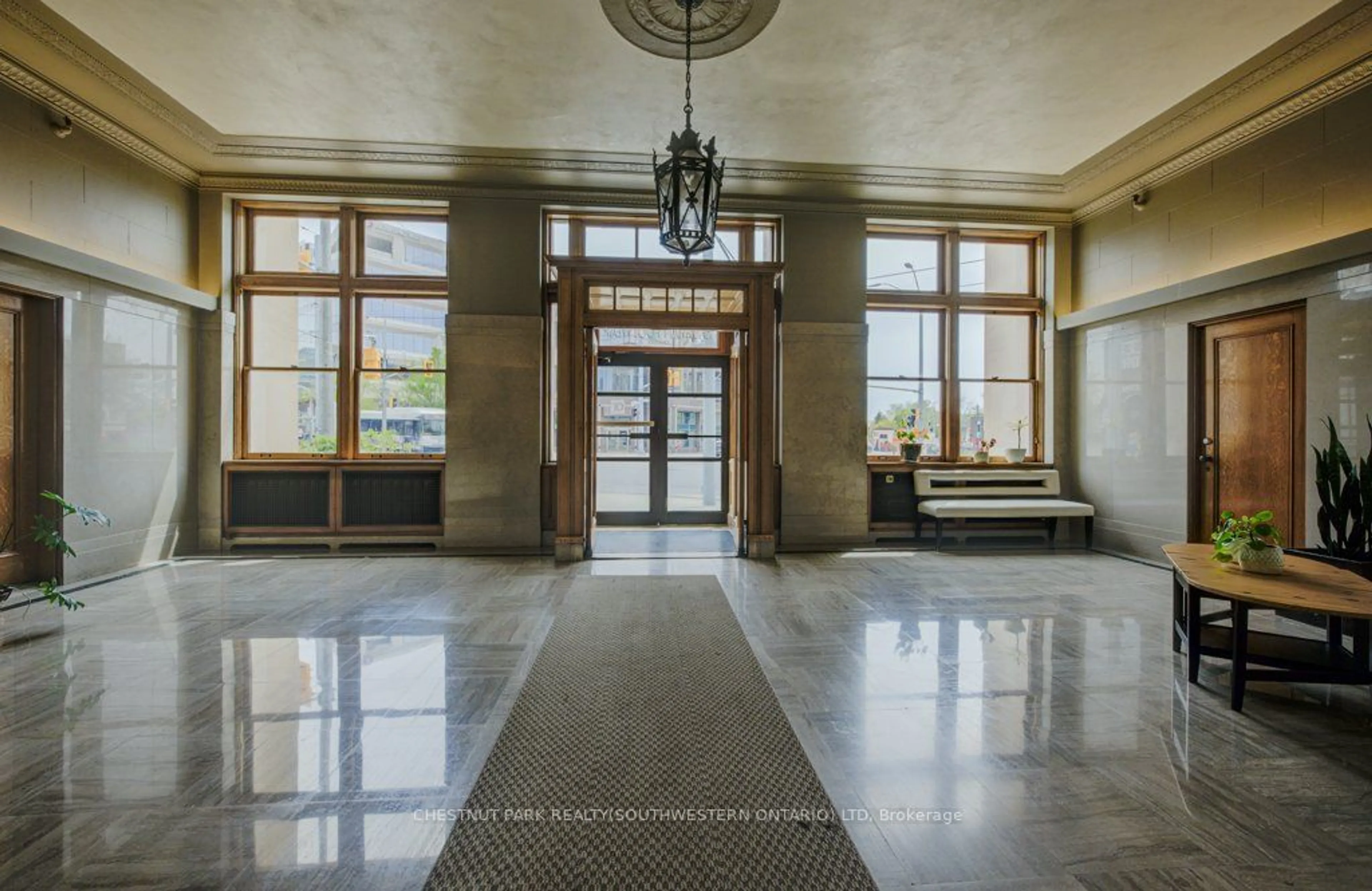 Lobby for 404 King St #307, Kitchener Ontario N2G 2L5