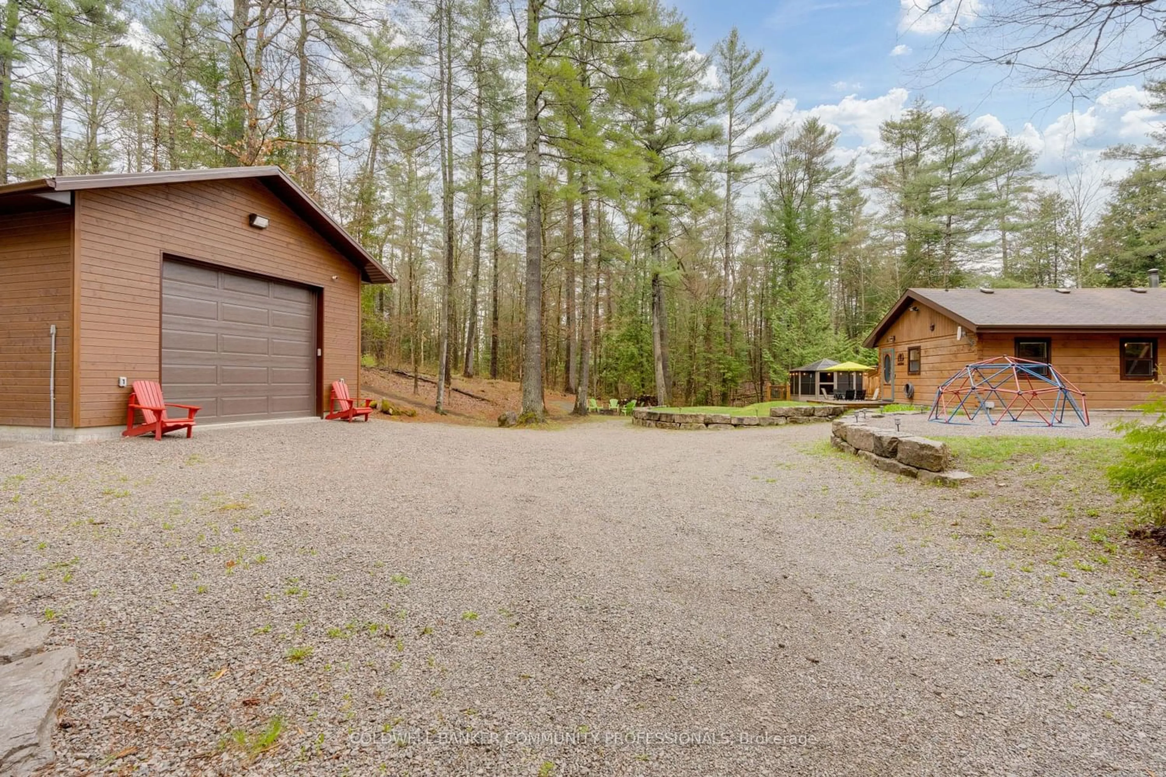 Cottage for 24 East Clear Bay Rd, Kawartha Lakes Ontario K0M 2A0
