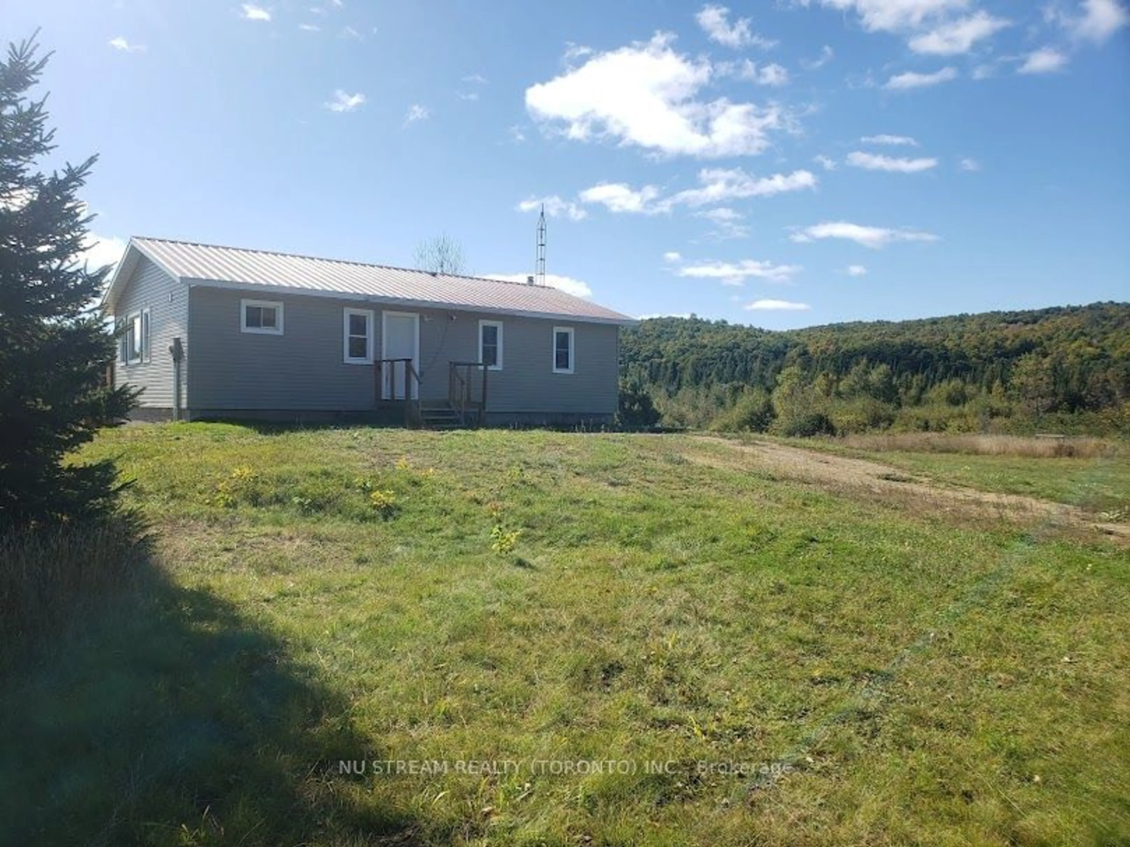Cottage for 117 Hickey Rd, Hastings Highlands Ontario K0L 1S0