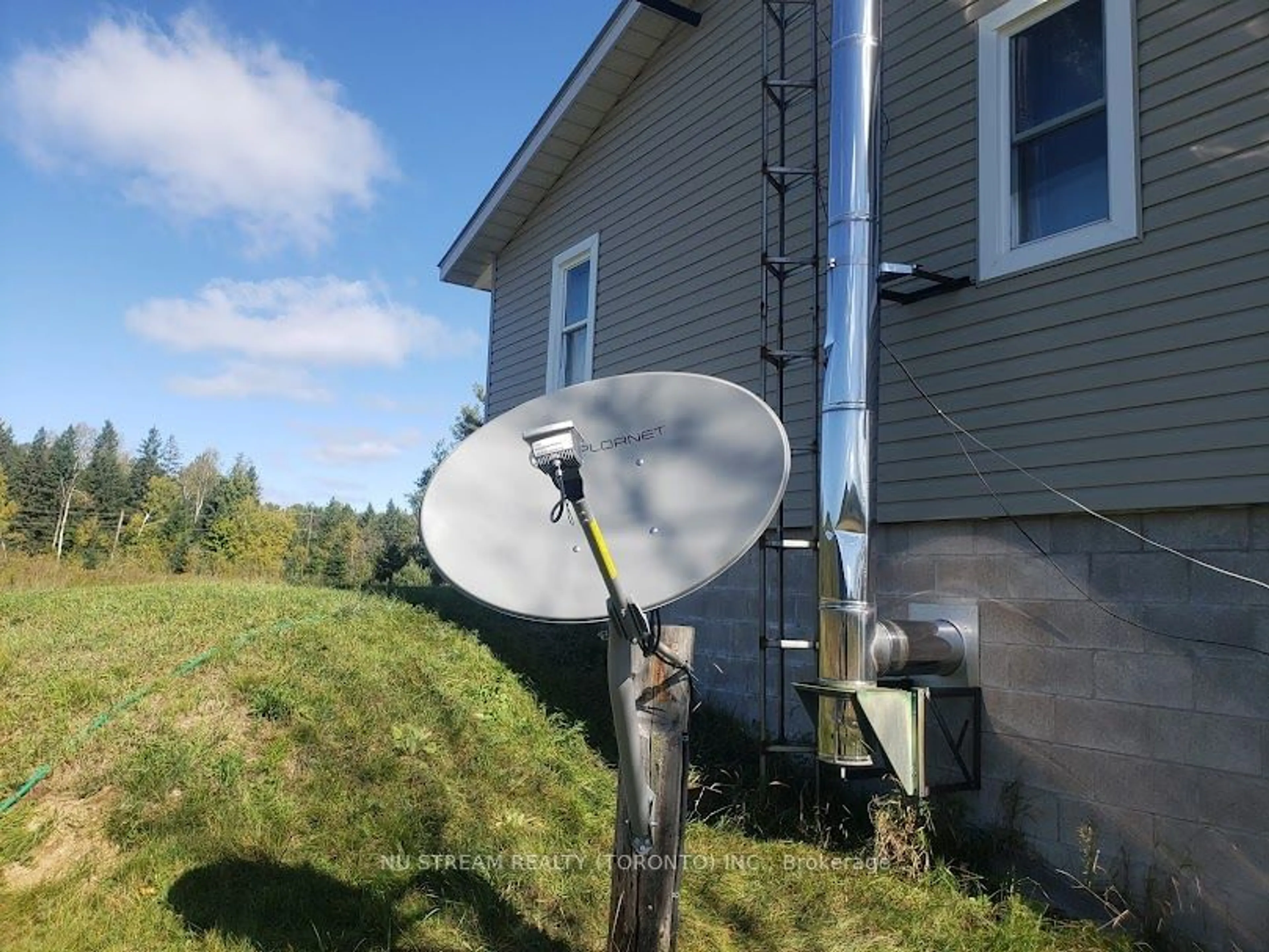 Frontside or backside of a home for 117 Hickey Rd, Hastings Highlands Ontario K0L 1S0