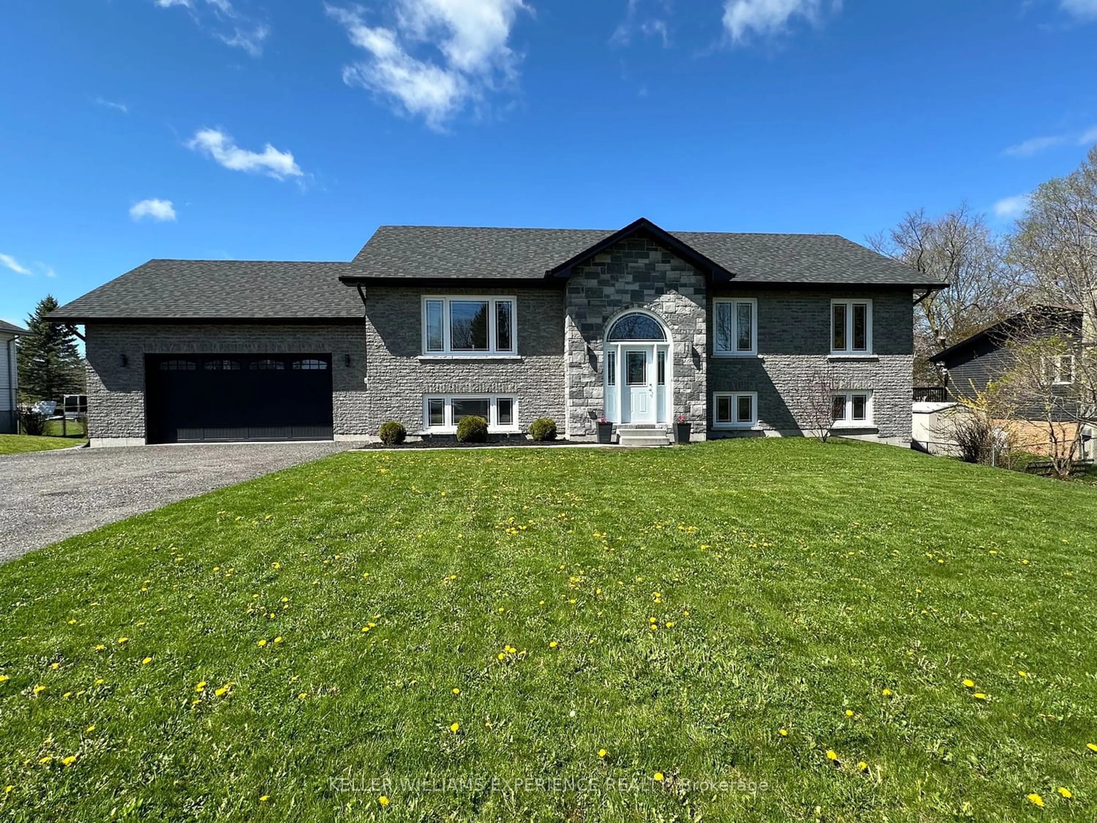 Frontside or backside of a home for 250 Washburn Island Rd, Kawartha Lakes Ontario K0M 2C0